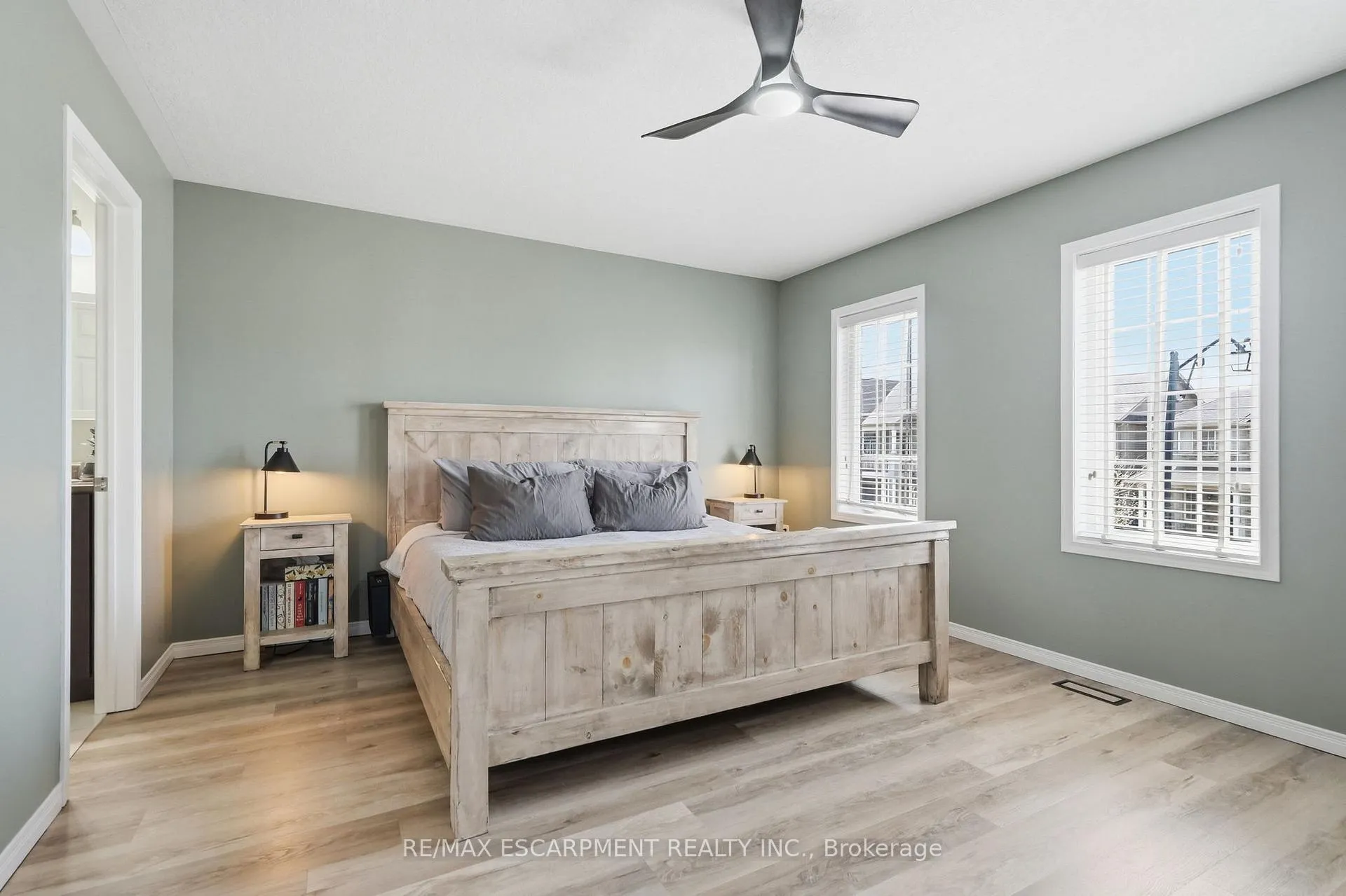 Photo 19 of 3 Cleghorn Drive, Hamilton, Binbrook — HOMEH
