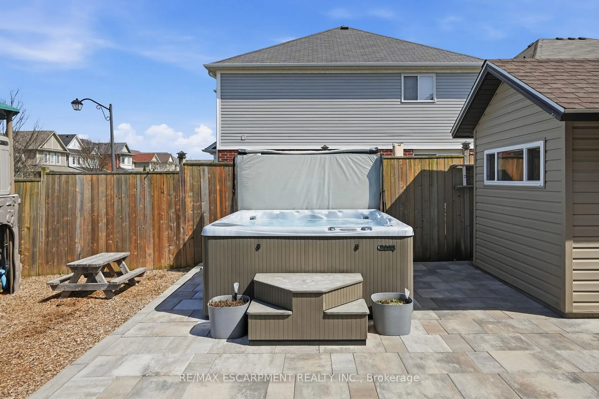 Photo 42 of 3 Cleghorn Drive, Hamilton, Binbrook — HOMEH