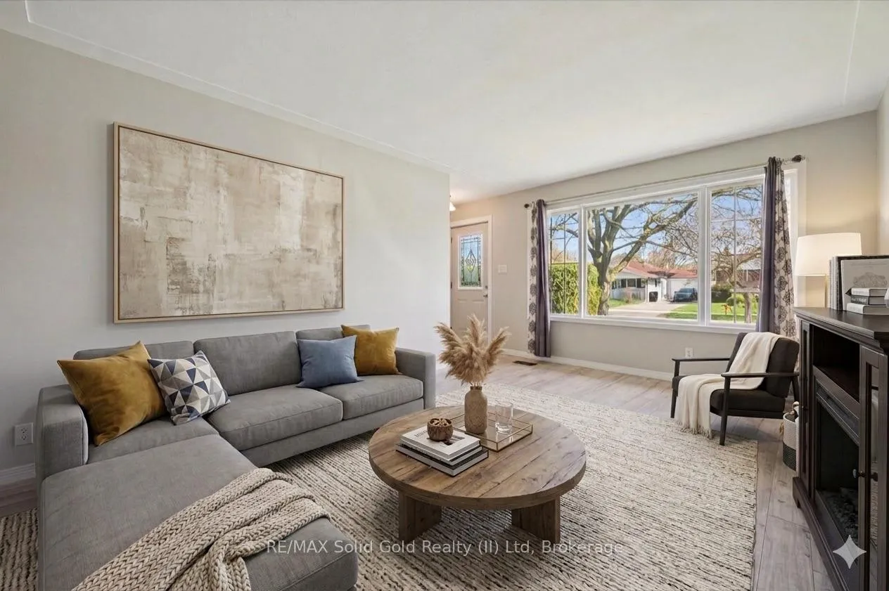 Photo 12 of 95 Weichel Street, Kitchener — HOMEH