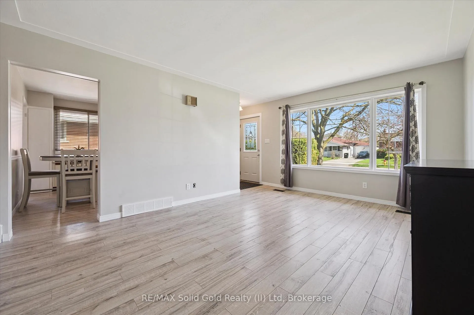 Photo 13 of 95 Weichel Street, Kitchener — HOMEH