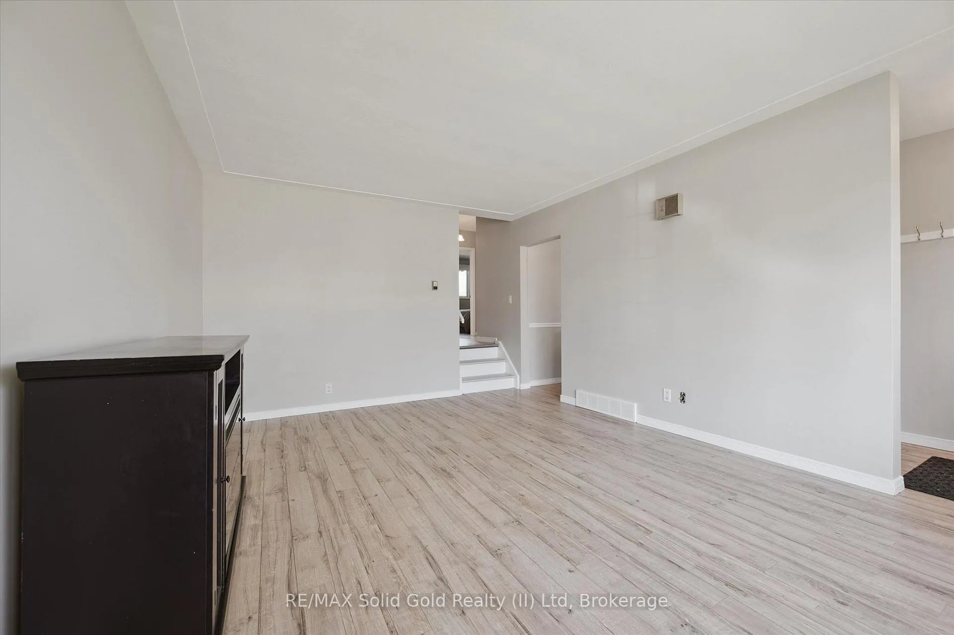 Photo 16 of 95 Weichel Street, Kitchener — HOMEH