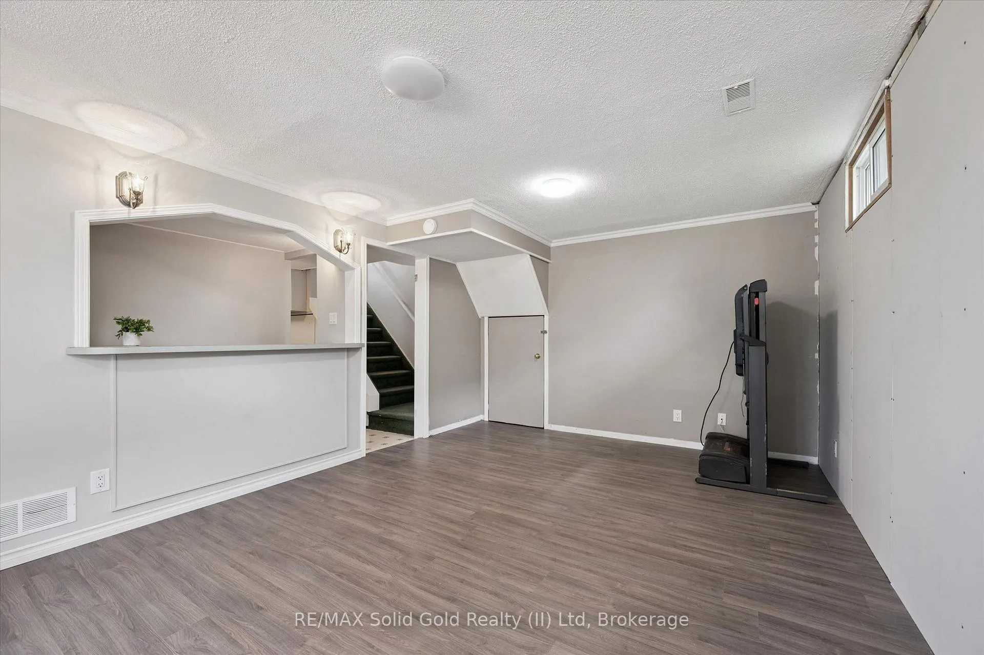 Photo 27 of 95 Weichel Street, Kitchener — HOMEH
