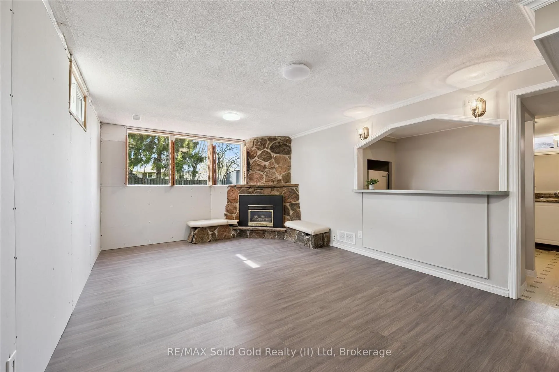 Photo 29 of 95 Weichel Street, Kitchener — HOMEH