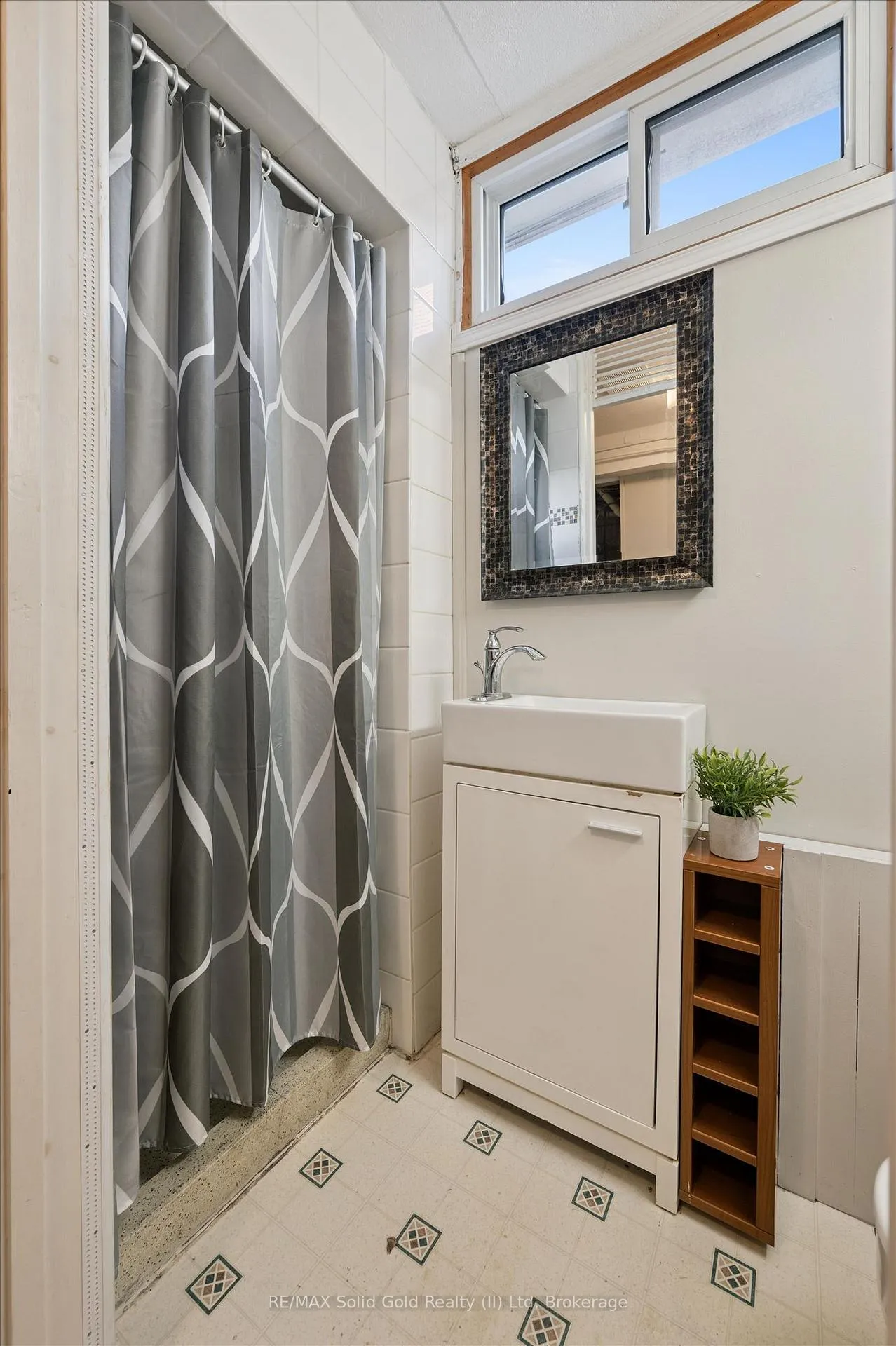 Photo 35 of 95 Weichel Street, Kitchener — HOMEH