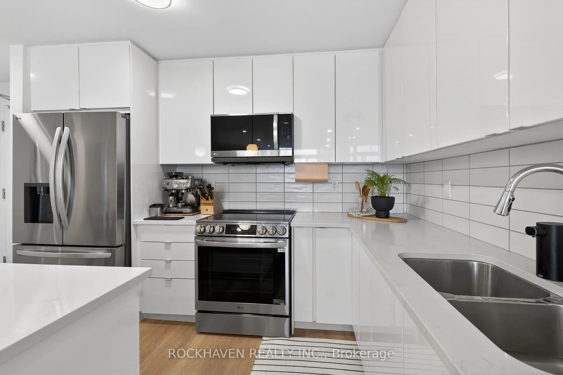 Photo 9 of Unit 503, 5 Hamilton Street N, Hamilton, Waterdown — HOMEH