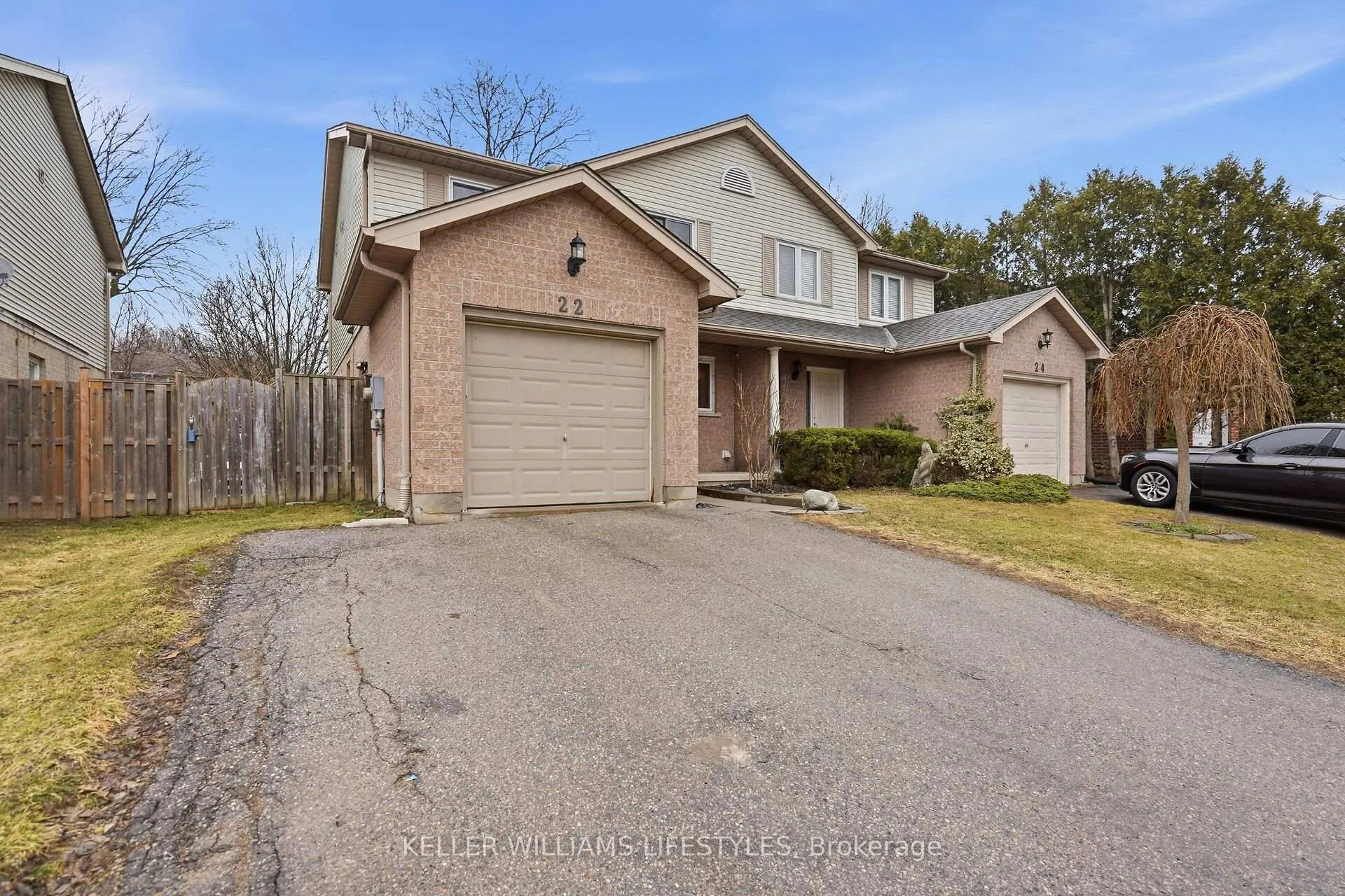 Photo 3 of 22 Tanoak Drive, London, North E — HOMEH