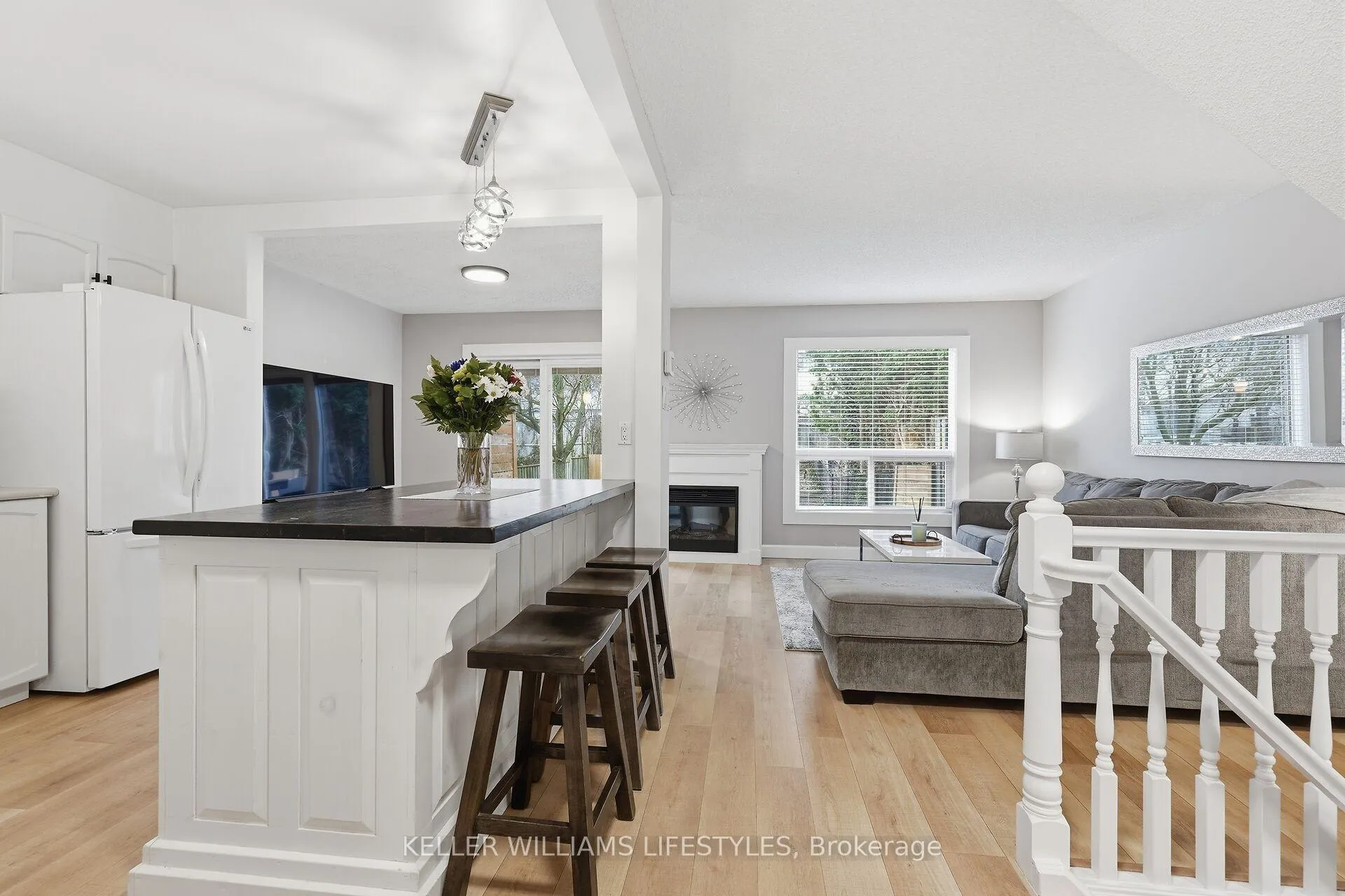 Photo 7 of 22 Tanoak Drive, London, North E — HOMEH