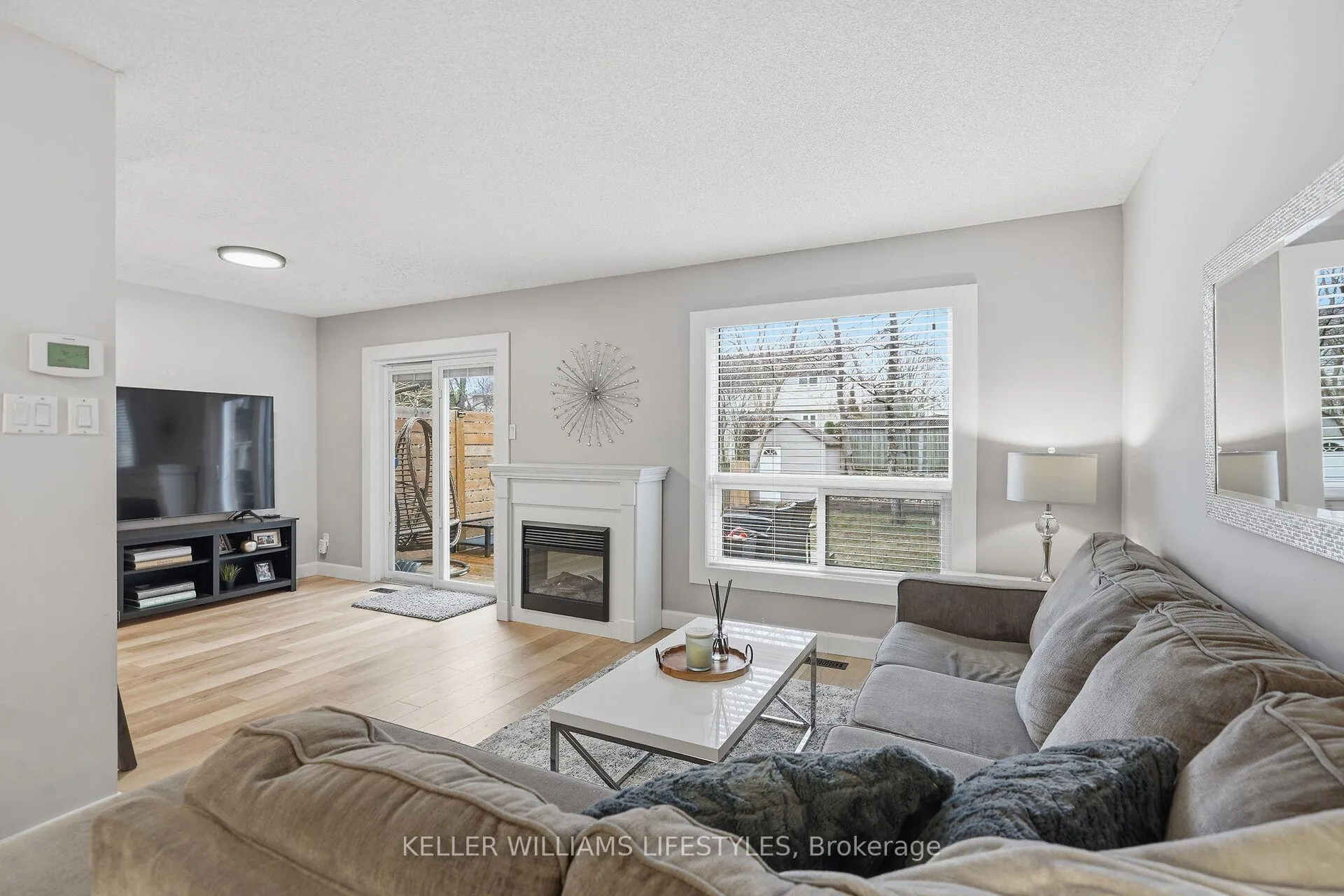 Photo 10 of 22 Tanoak Drive, London, North E — HOMEH