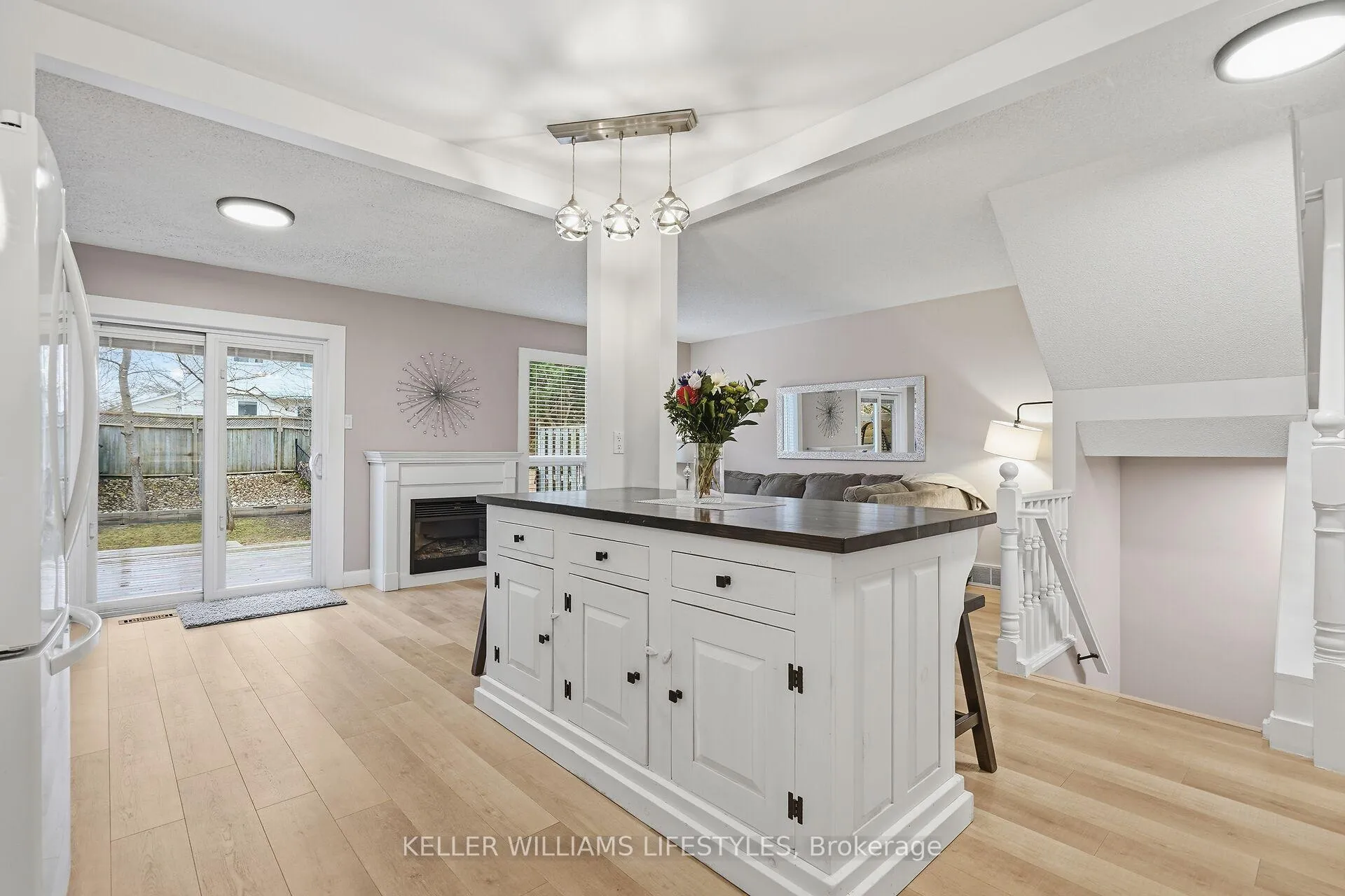 Photo 15 of 22 Tanoak Drive, London, North E — HOMEH