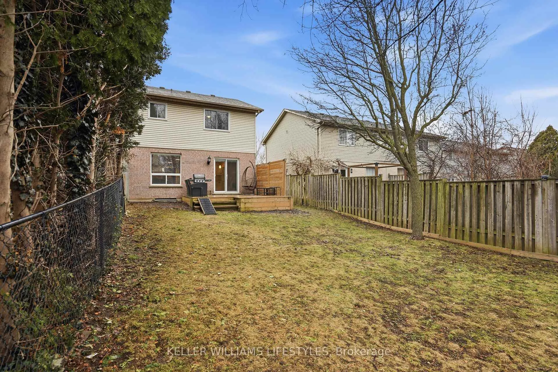 Photo 41 of 22 Tanoak Drive, London, North E — HOMEH
