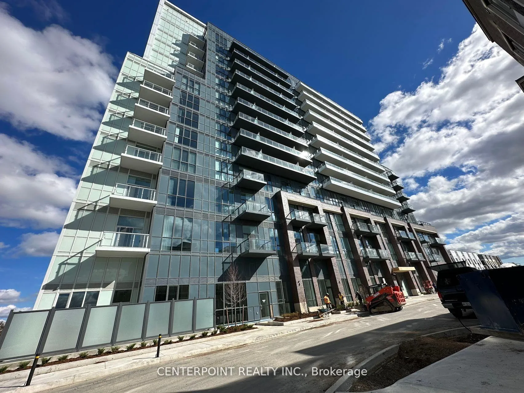 Photo 1 of Unit 919, 60 Honeycrisp Crescent, Vaughan, Vaughan Corporate Centre — HOMEH