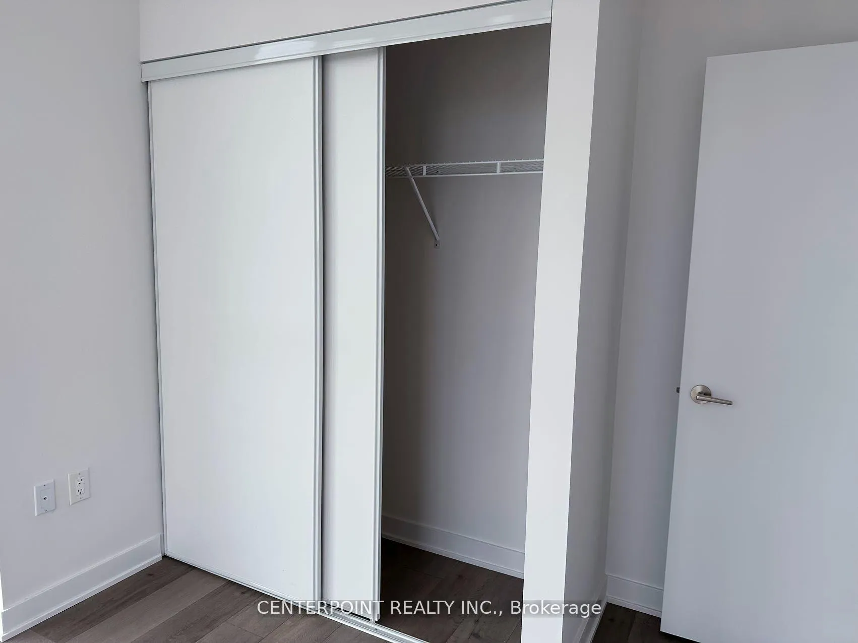 Photo 8 of Unit 919, 60 Honeycrisp Crescent, Vaughan, Vaughan Corporate Centre — HOMEH