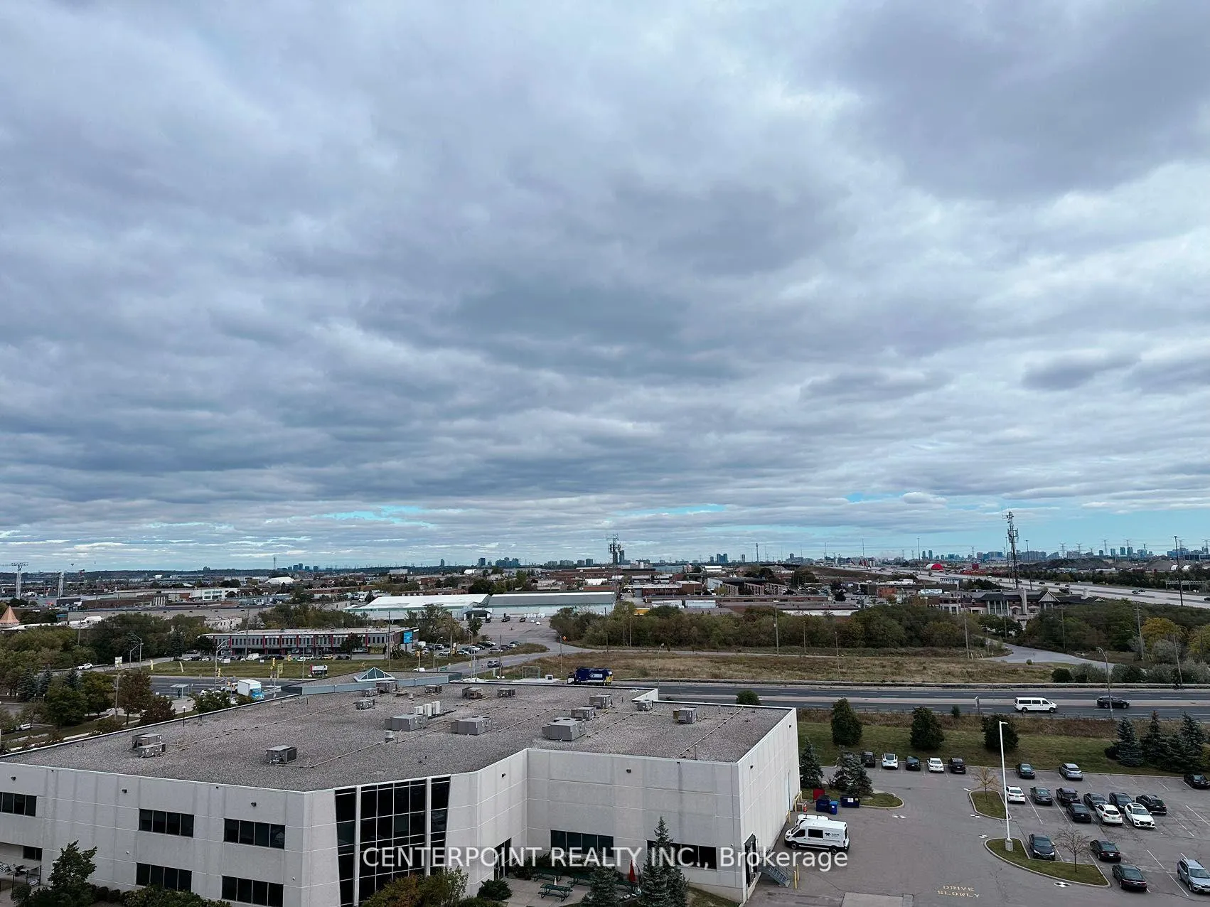 Photo 13 of Unit 919, 60 Honeycrisp Crescent, Vaughan, Vaughan Corporate Centre — HOMEH