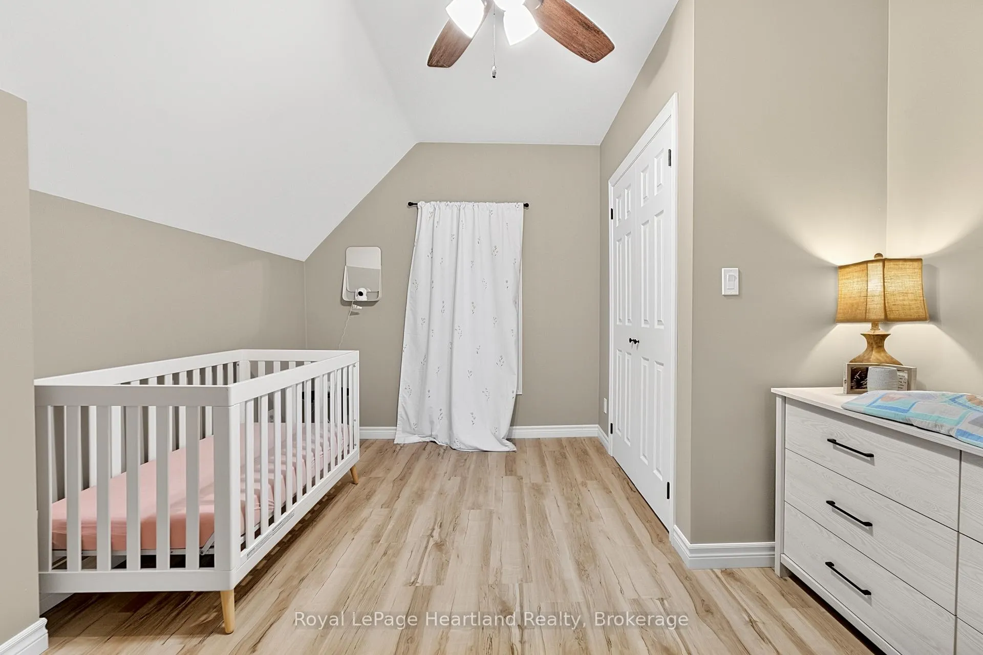 Photo 21 of 160 Richmond Street, Bluewater, Hensall — HOMEH