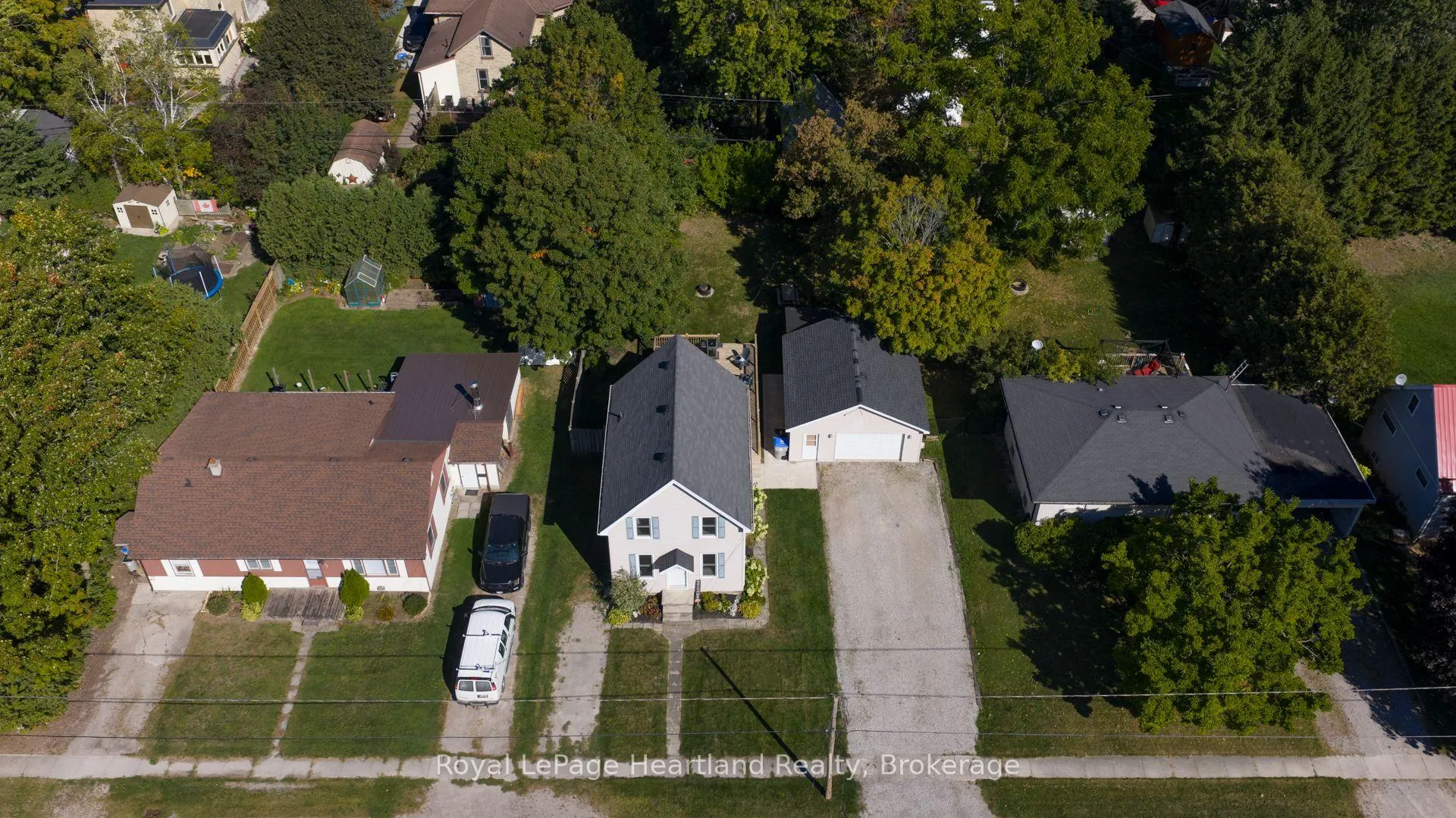 Photo 34 of 160 Richmond Street, Bluewater, Hensall — HOMEH