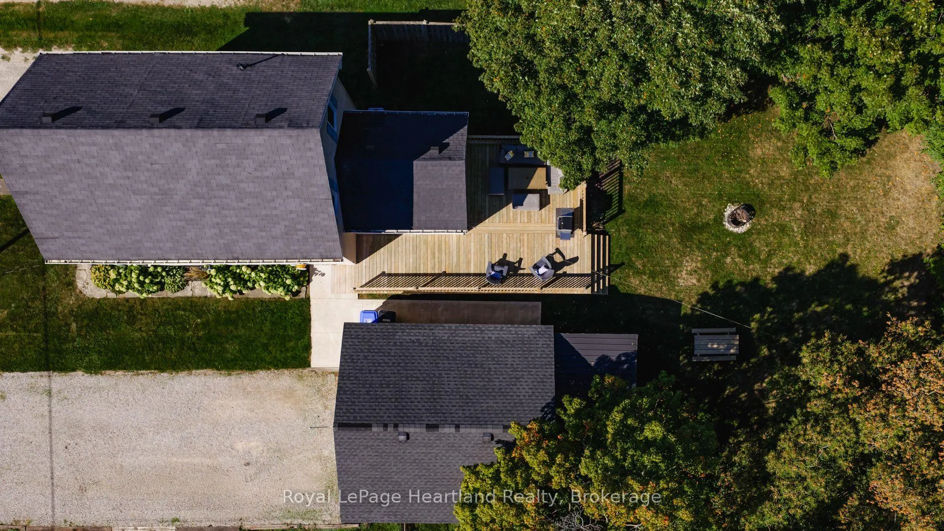 Photo 35 of 160 Richmond Street, Bluewater, Hensall — HOMEH