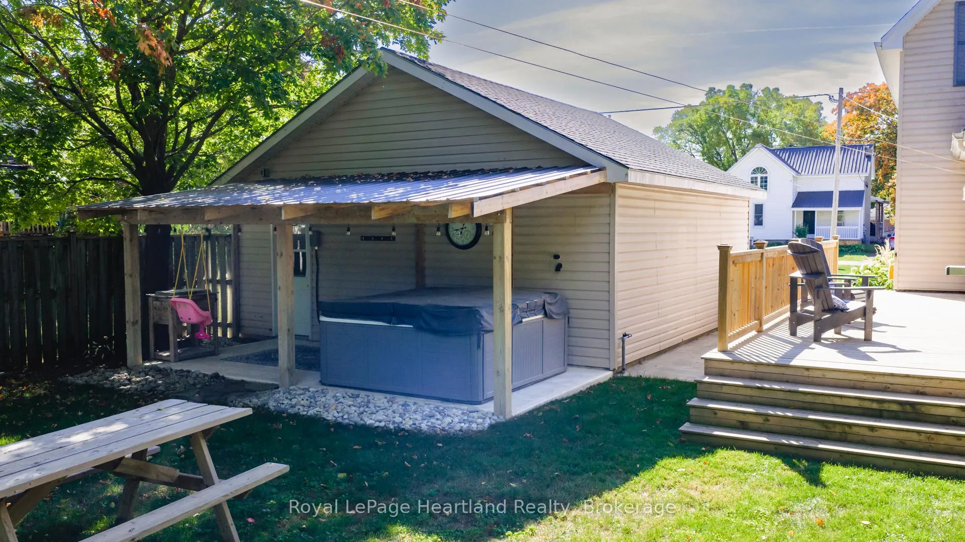 Photo 37 of 160 Richmond Street, Bluewater, Hensall — HOMEH