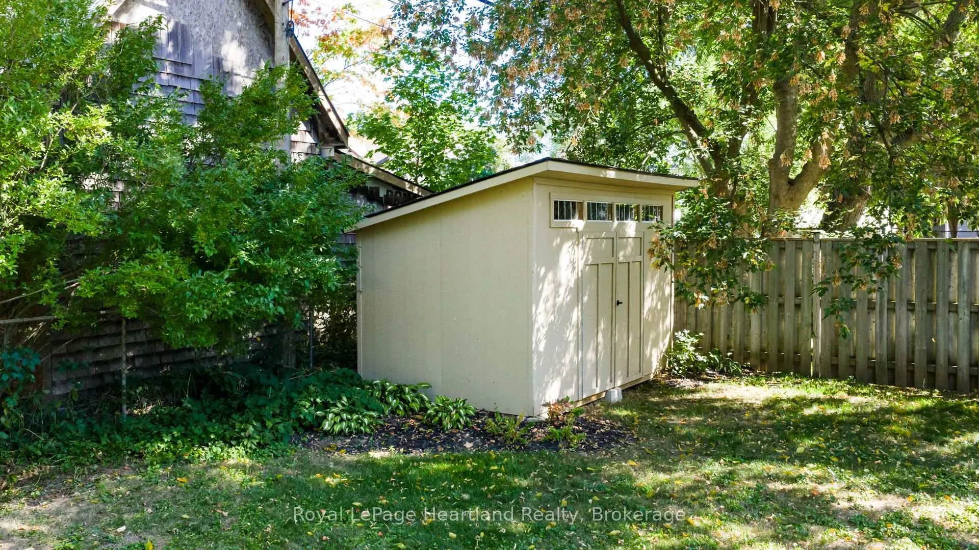 Photo 38 of 160 Richmond Street, Bluewater, Hensall — HOMEH
