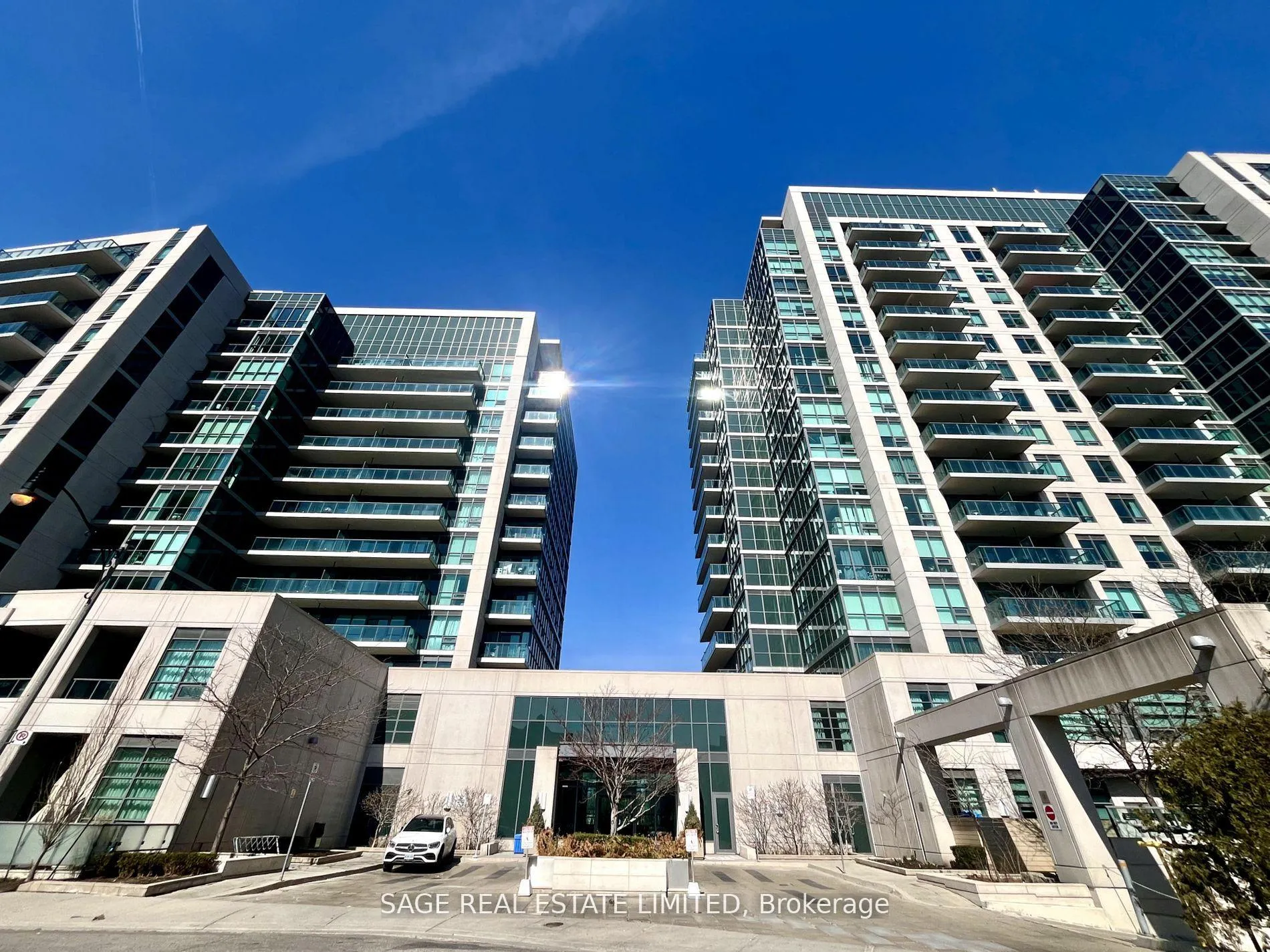 Photo 1 of Unit 712, 35 Brian Peck Crescent, Toronto, Thorncliffe Park — HOMEH