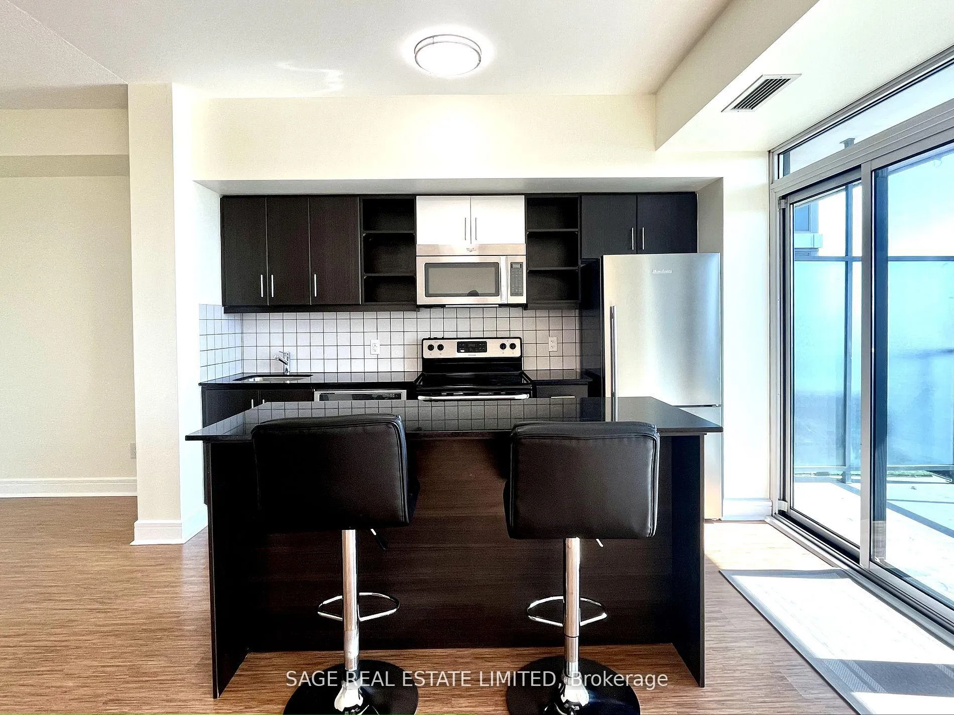 Photo 8 of Unit 712, 35 Brian Peck Crescent, Toronto, Thorncliffe Park — HOMEH