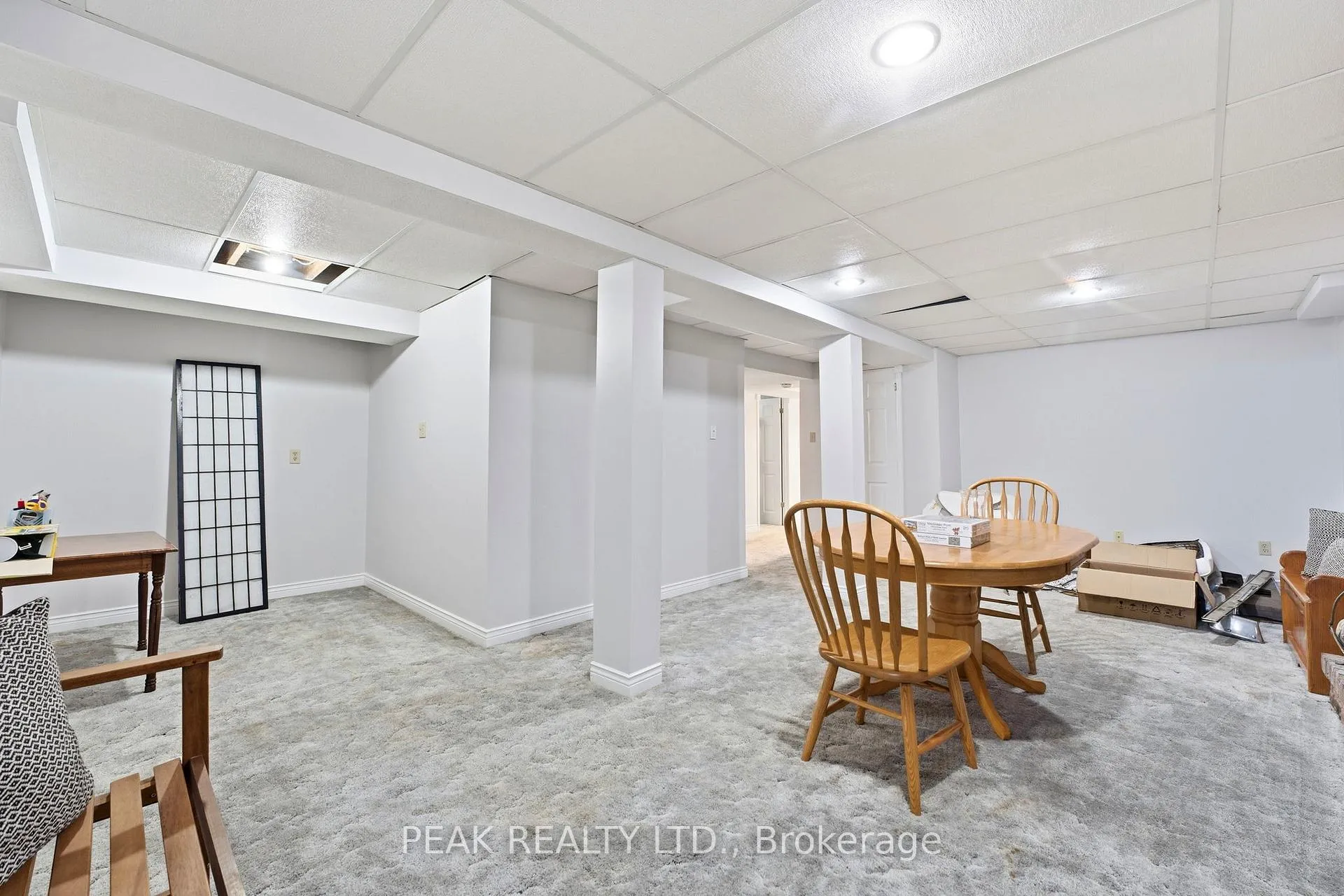 Photo 31 of 21 Garden Crescent, Brant, Paris — HOMEH