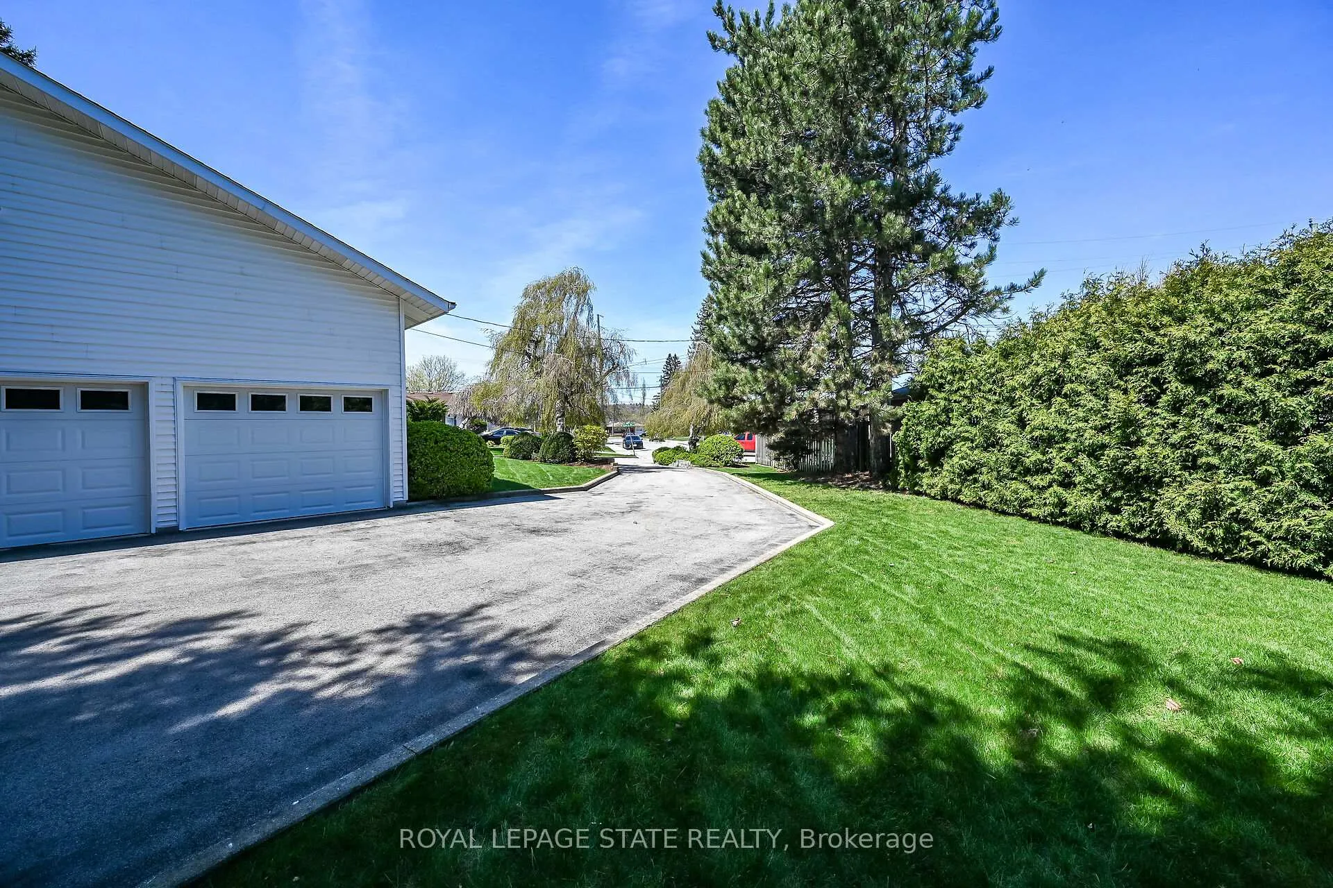 Photo 5 of 126 Forest Hill Crescent, Hamilton, Red Hill — HOMEH