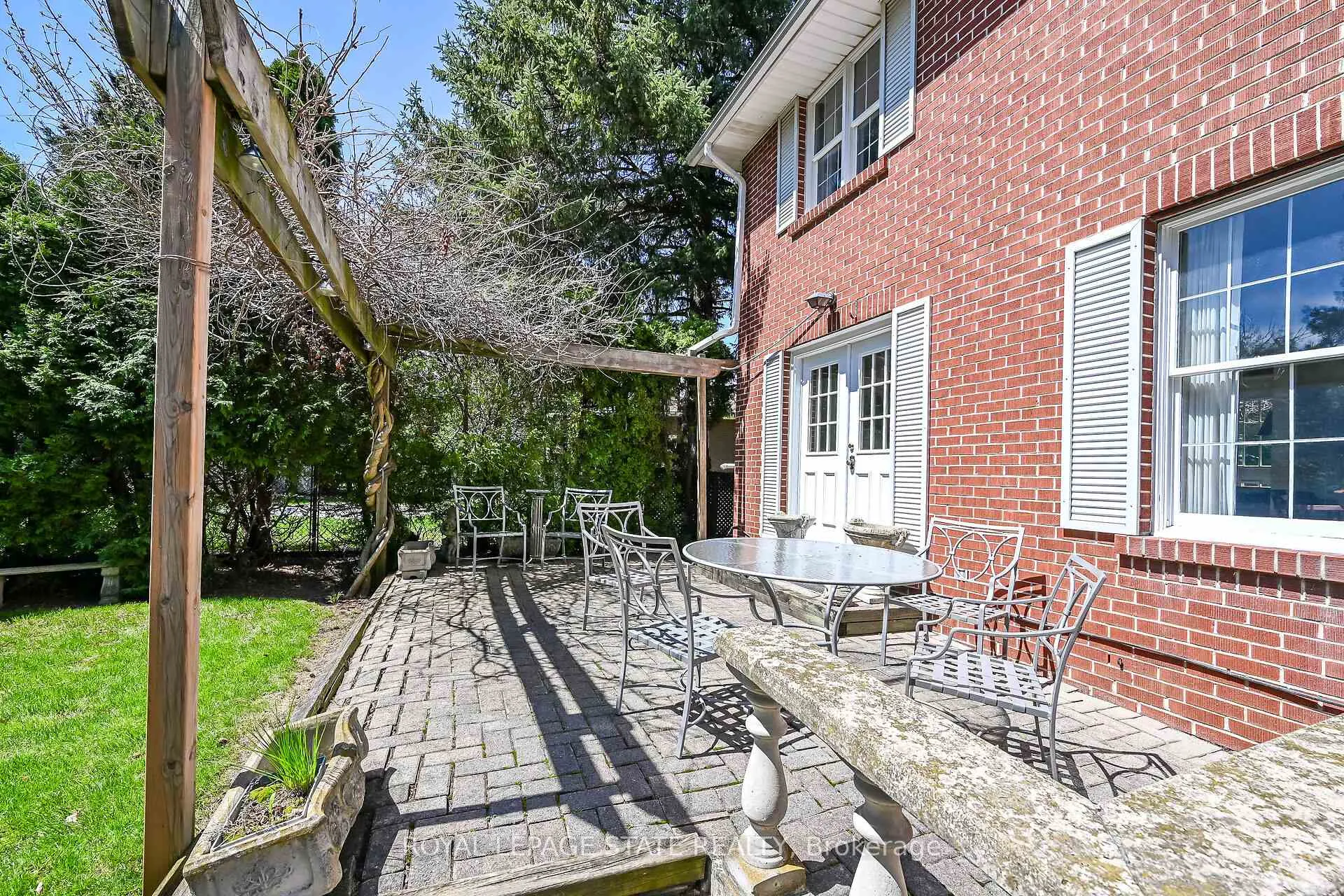 Photo 12 of 126 Forest Hill Crescent, Hamilton, Red Hill — HOMEH