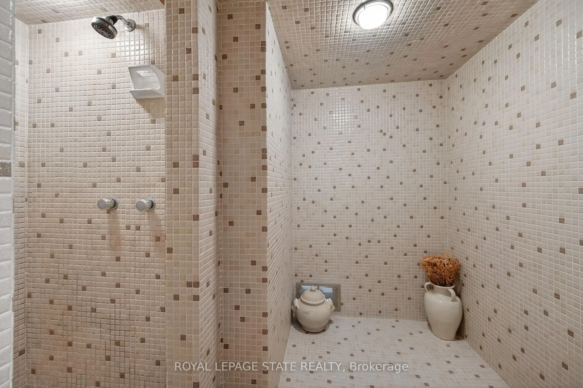 Photo 41 of 126 Forest Hill Crescent, Hamilton, Red Hill — HOMEH