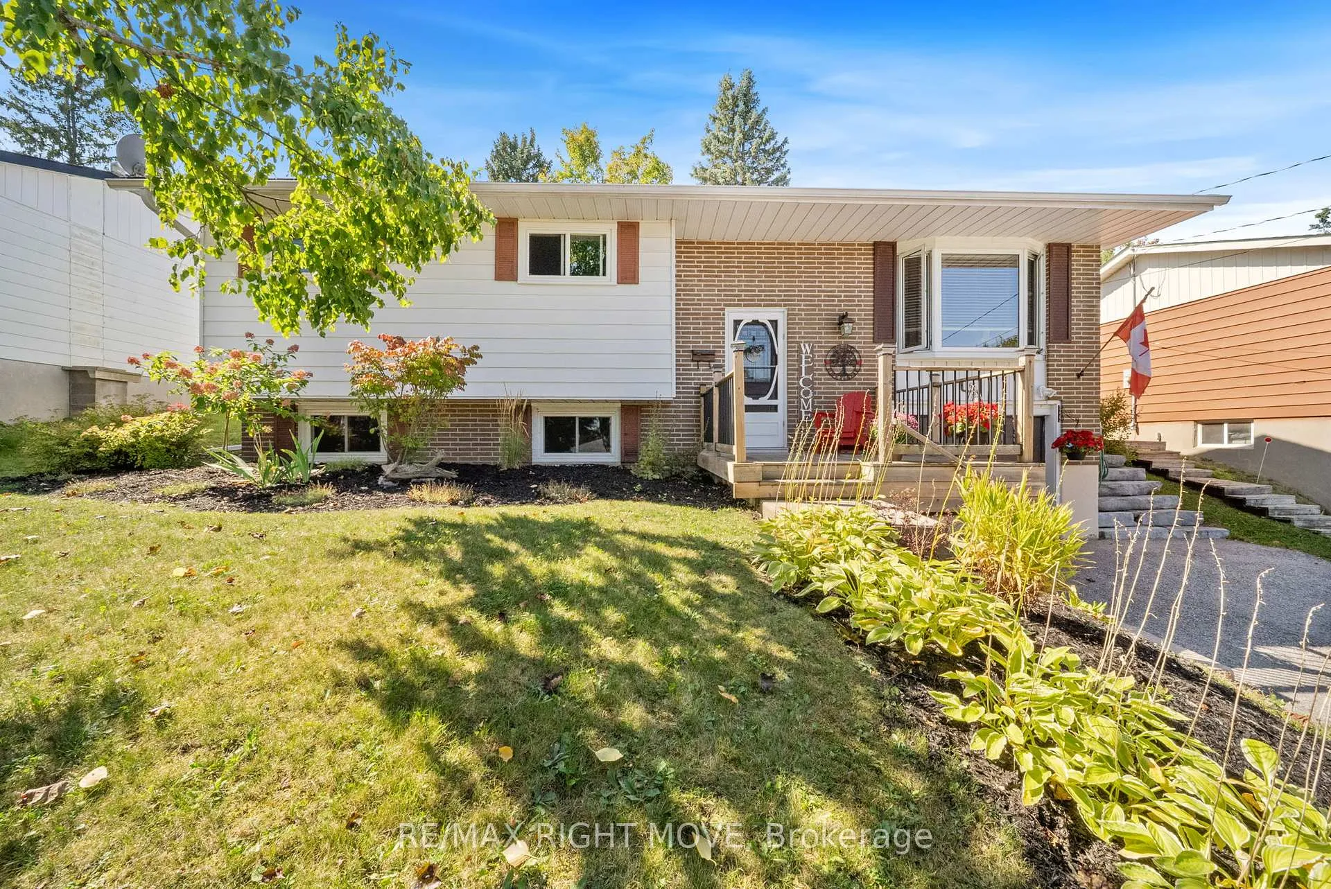 Photo 2 of 68 Quinn Avenue, Orillia — HOMEH