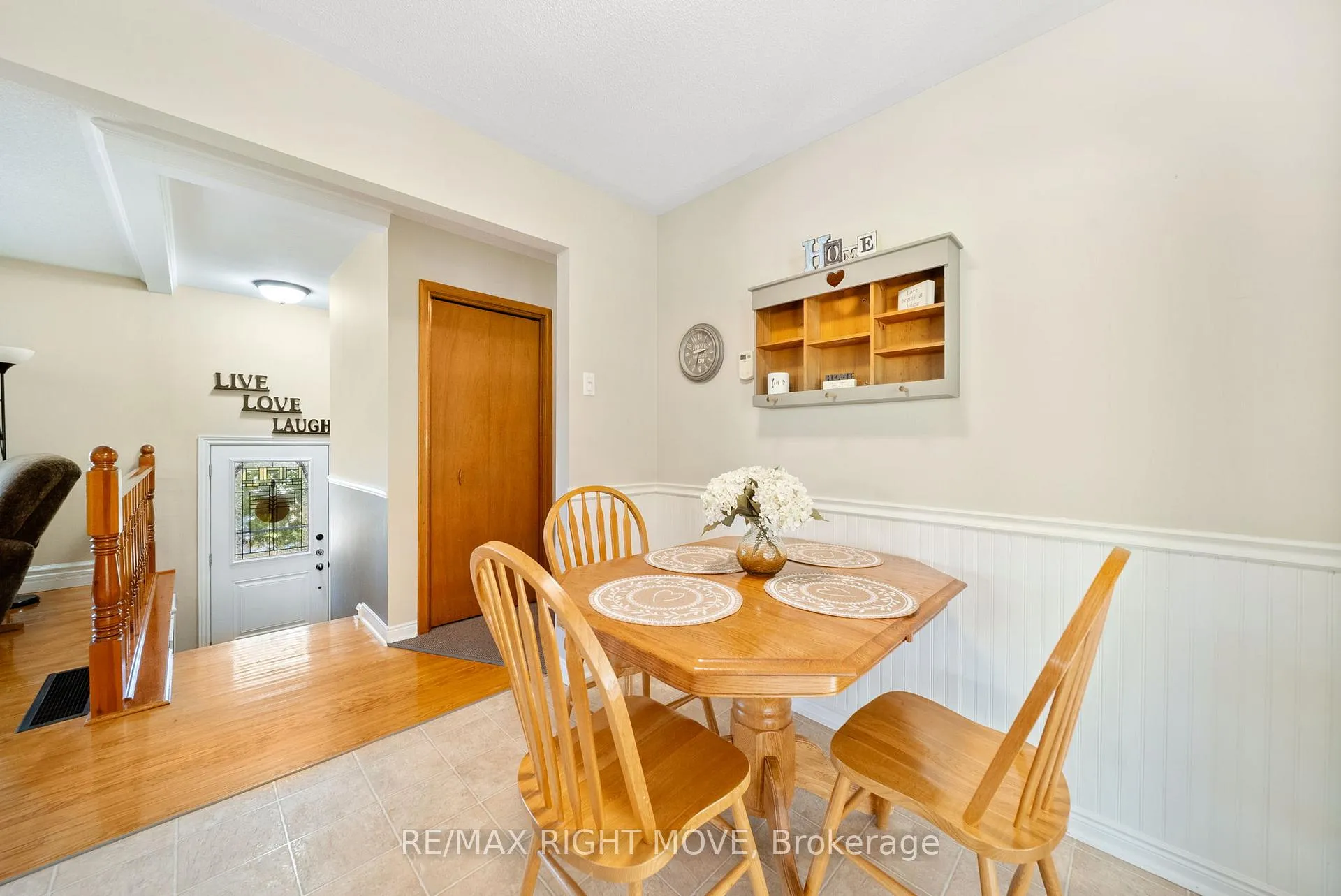 Photo 11 of 68 Quinn Avenue, Orillia — HOMEH