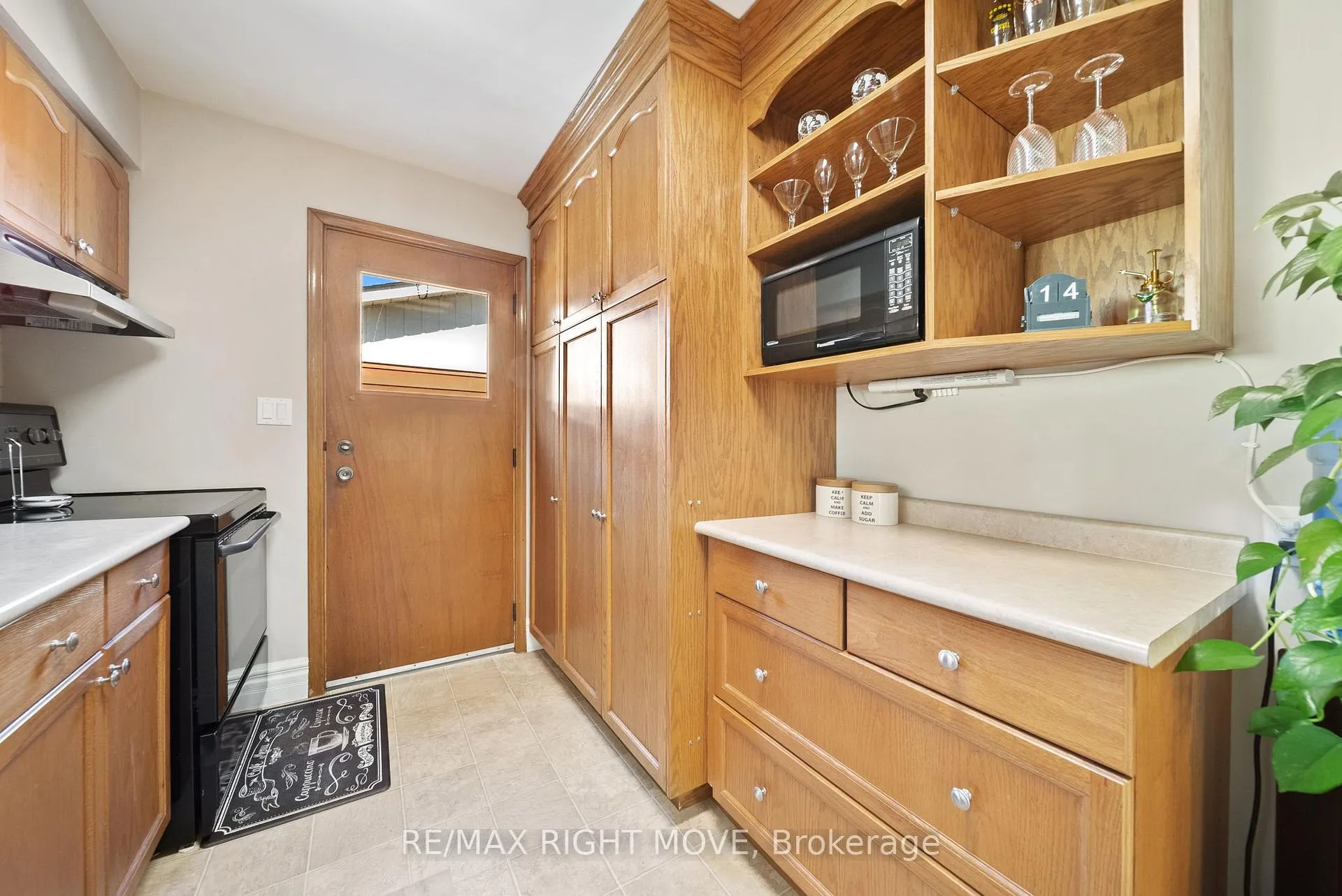 Photo 15 of 68 Quinn Avenue, Orillia — HOMEH