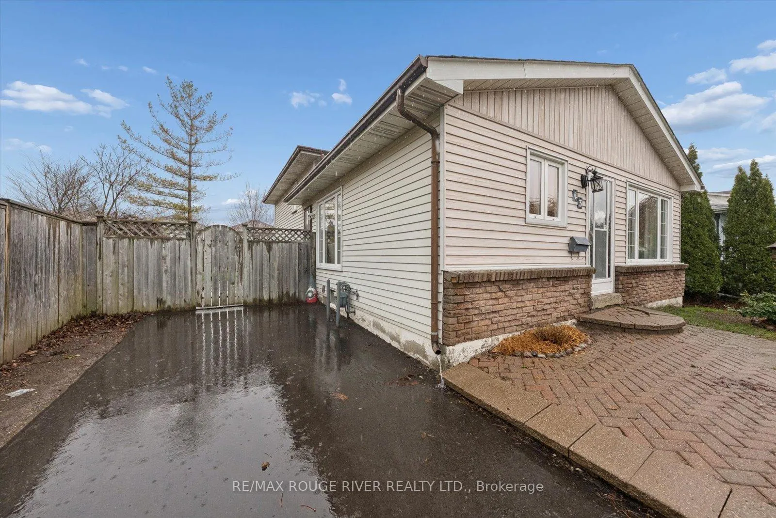 Photo 20 of 43 Ormond Drive, Oshawa, Samac — HOMEH