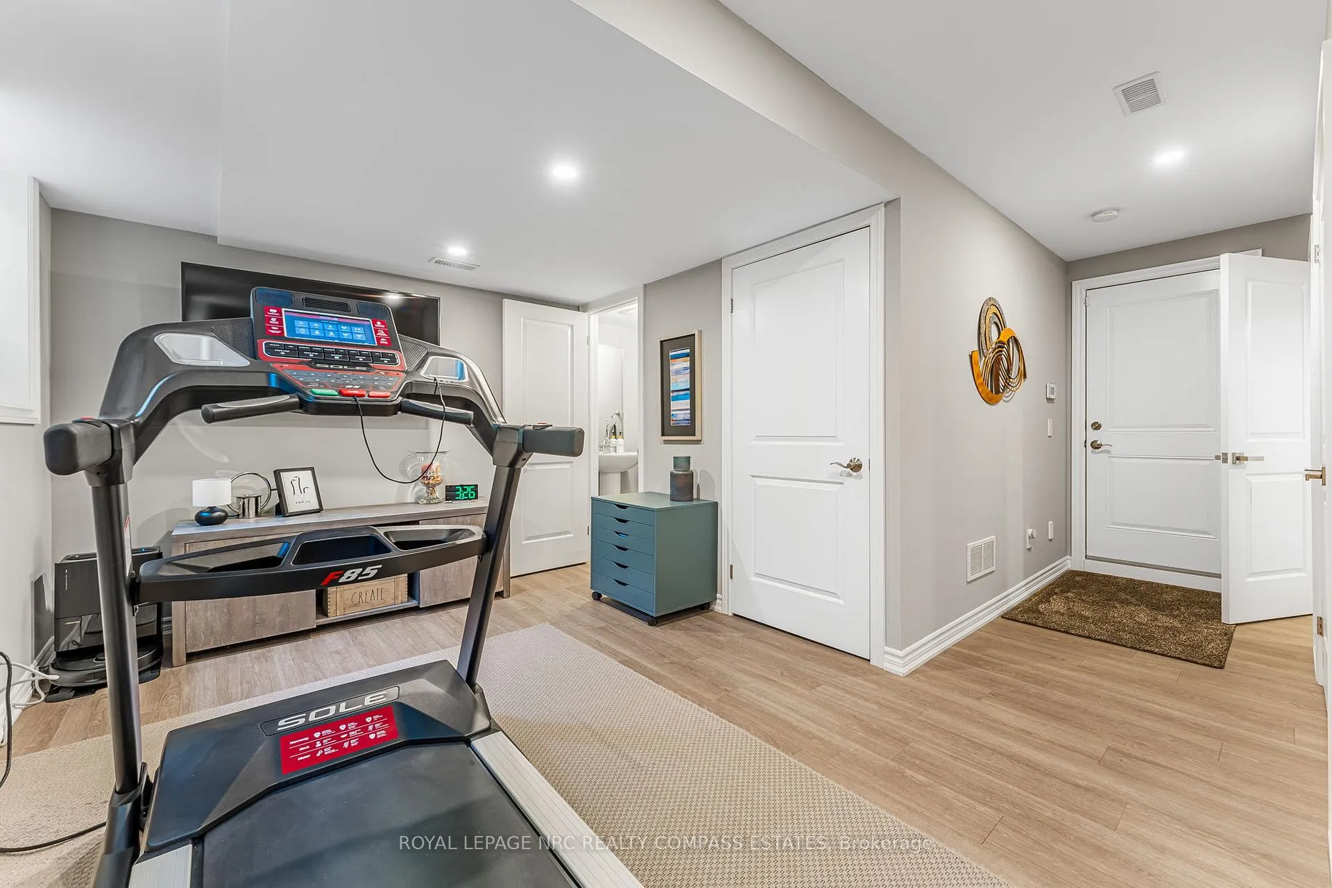 Photo 39 of 21 Willow Bank Common, St. Catharines, Grapeview — HOMEH