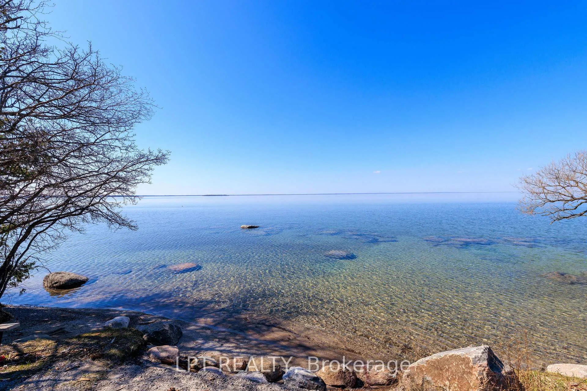 Photo 2 of 417 Lake Drive E, Georgina, Historic Lakeshore Communities — HOMEH