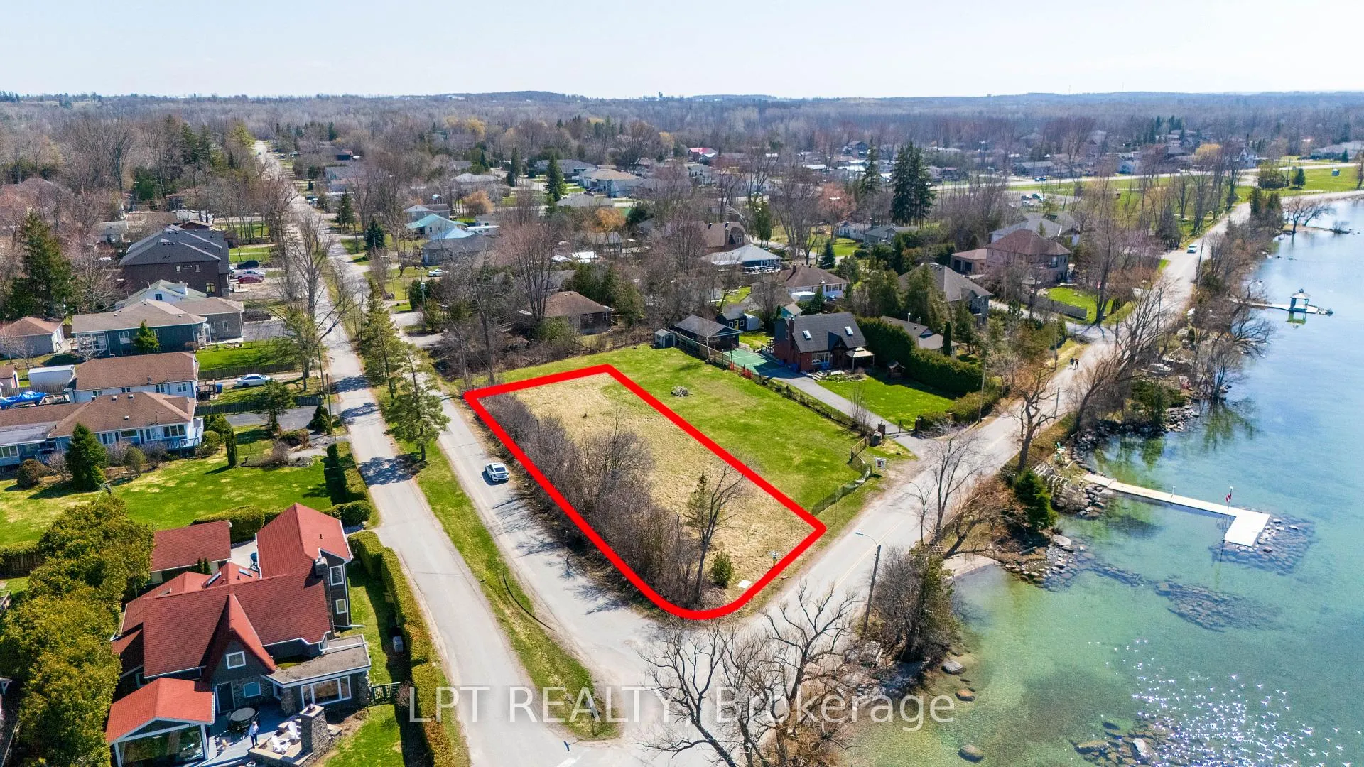 Photo 4 of 417 Lake Drive E, Georgina, Historic Lakeshore Communities — HOMEH