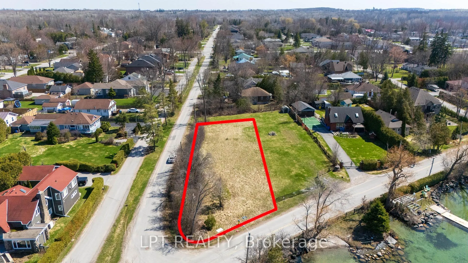 Photo 5 of 417 Lake Drive E, Georgina, Historic Lakeshore Communities — HOMEH