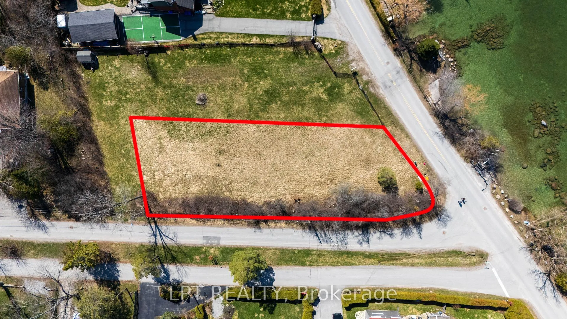 Photo 7 of 417 Lake Drive E, Georgina, Historic Lakeshore Communities — HOMEH
