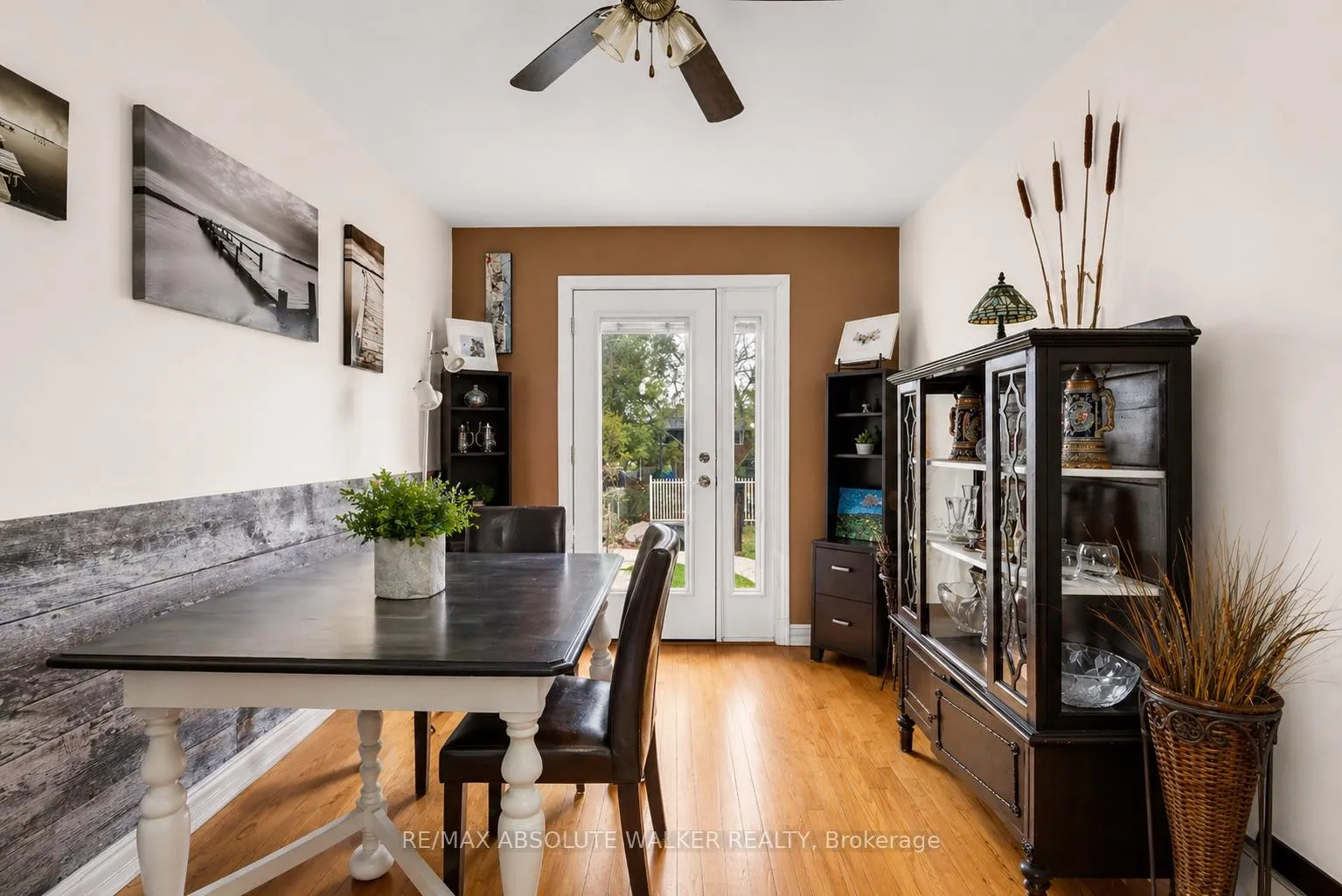 Photo 6 of 144 Viewmount Drive, Ottawa, Meadowlands/Crestview — HOMEH