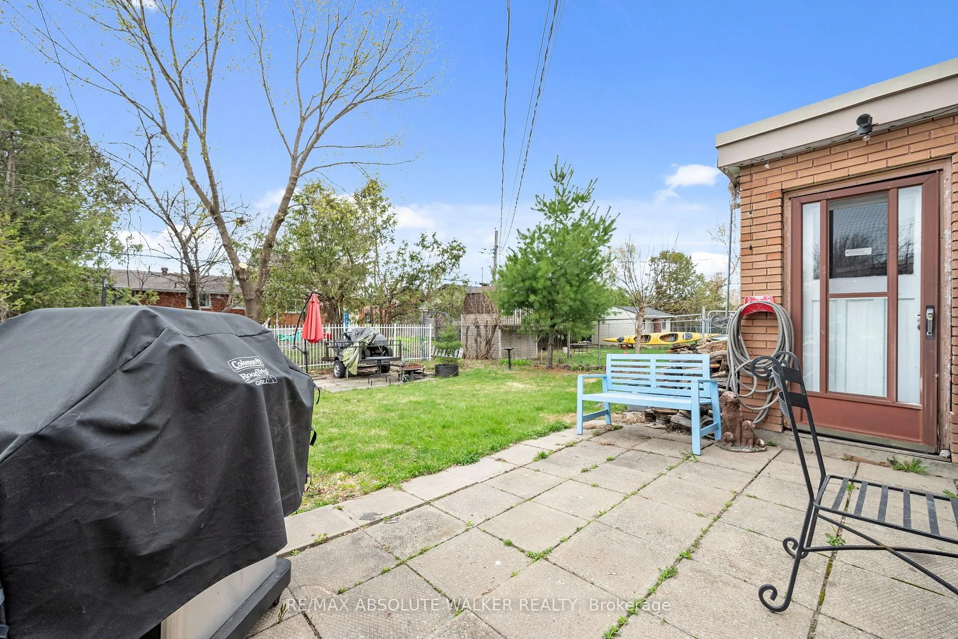 Photo 15 of 144 Viewmount Drive, Ottawa, Meadowlands/Crestview — HOMEH