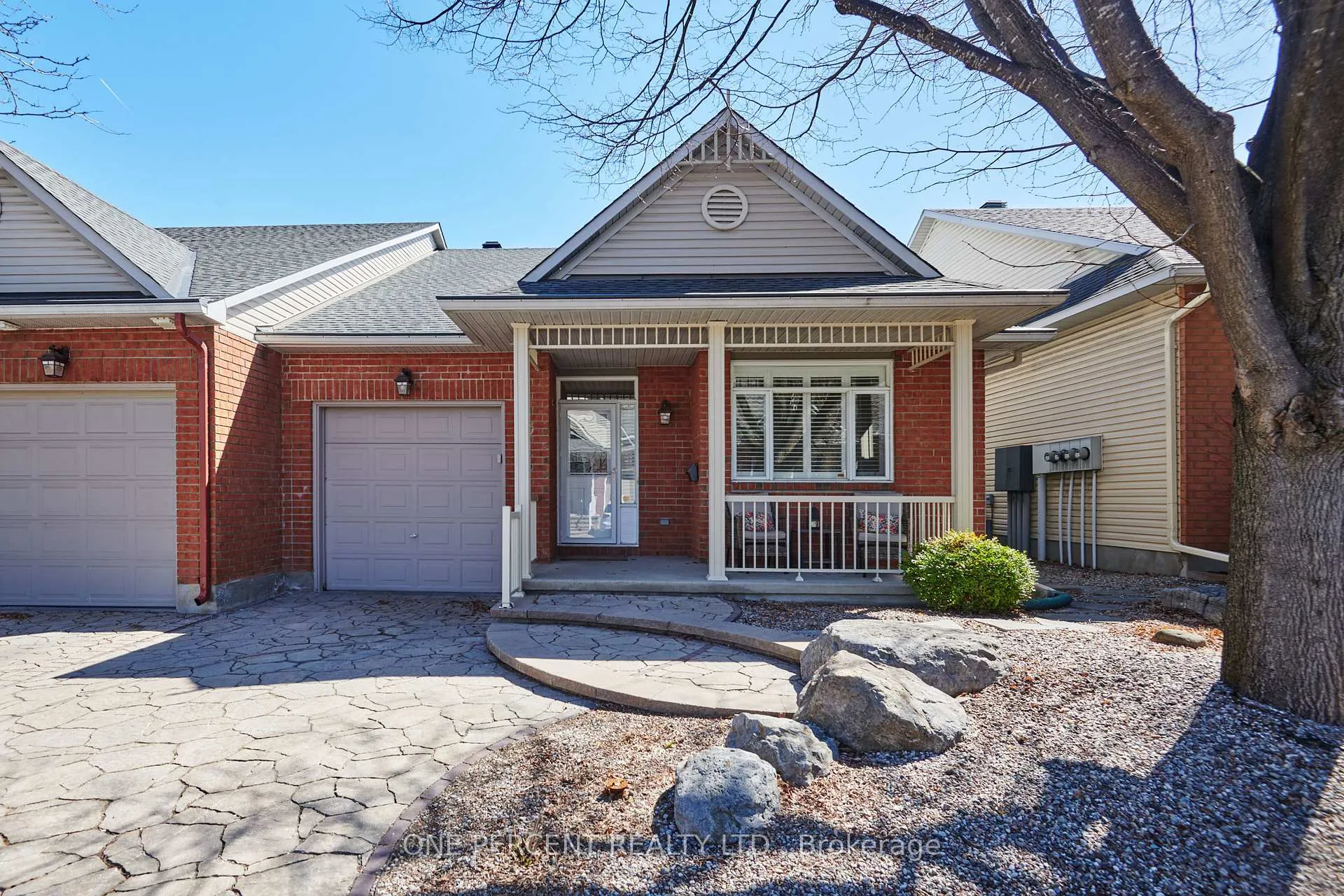 Photo 1 of Unit 15, 1240 Kilborn Place, Ottawa, Alta Vista — HOMEH