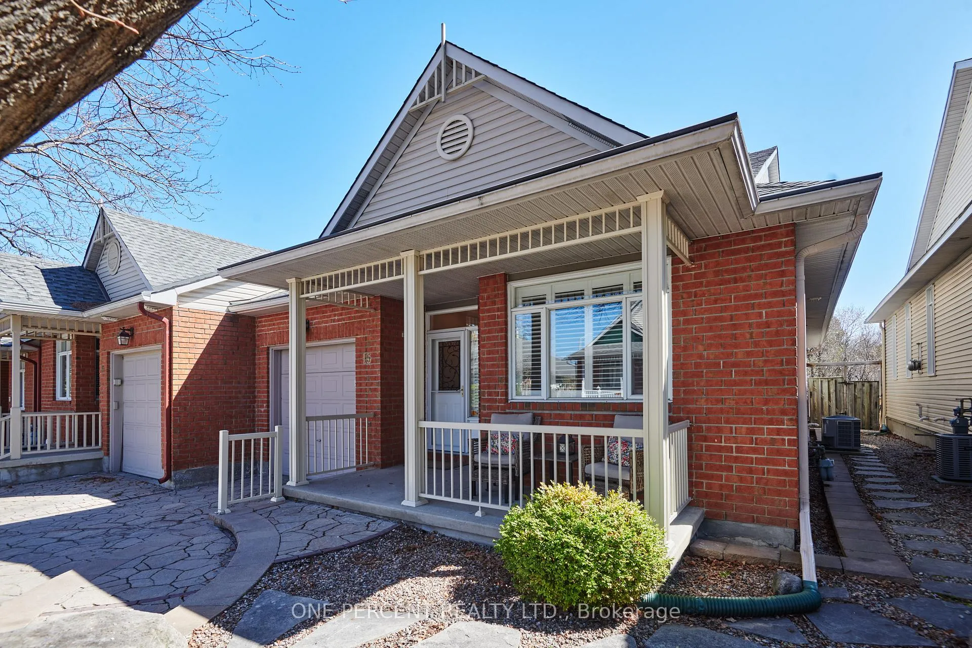 Photo 2 of Unit 15, 1240 Kilborn Place, Ottawa, Alta Vista — HOMEH