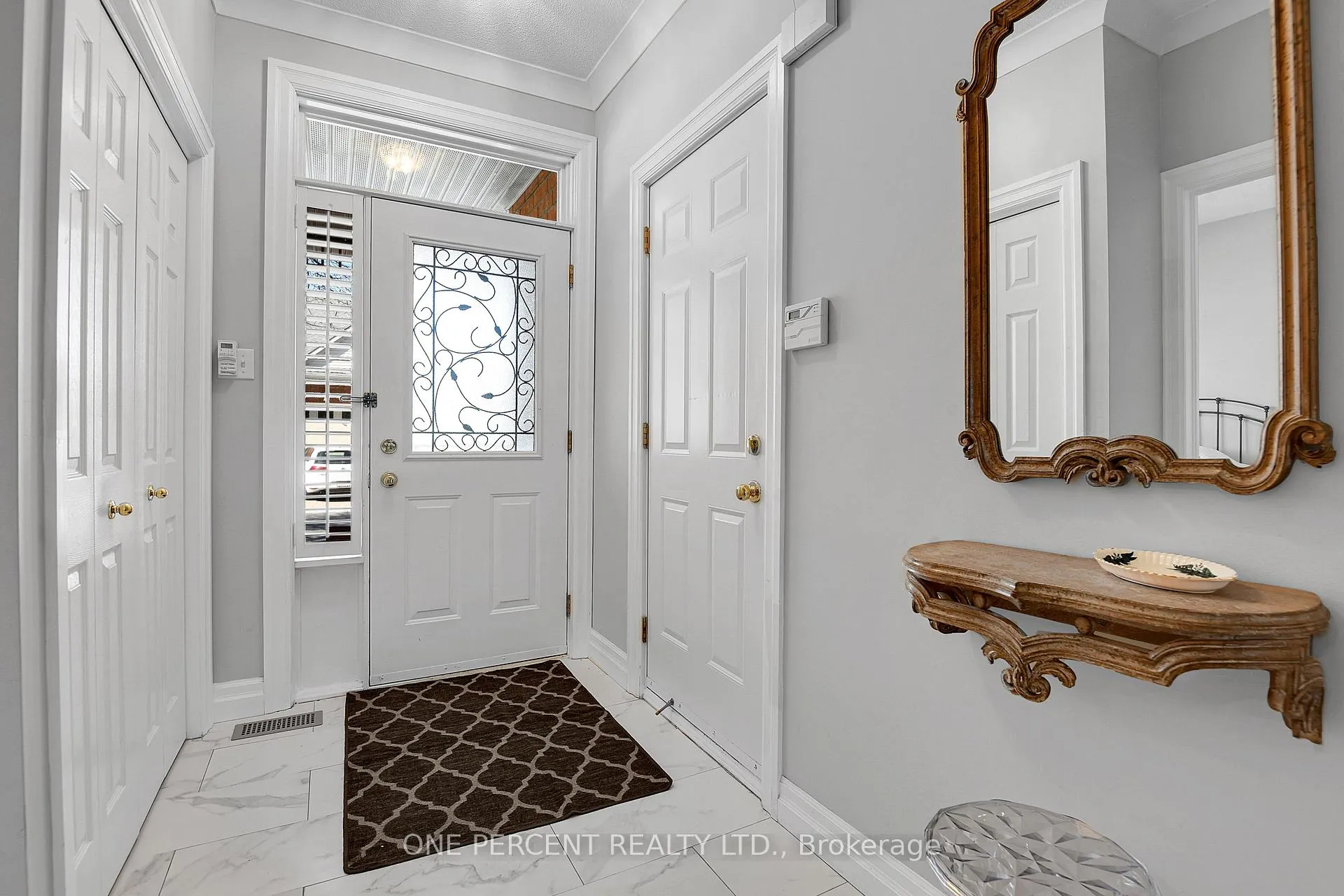 Photo 5 of Unit 15, 1240 Kilborn Place, Ottawa, Alta Vista — HOMEH
