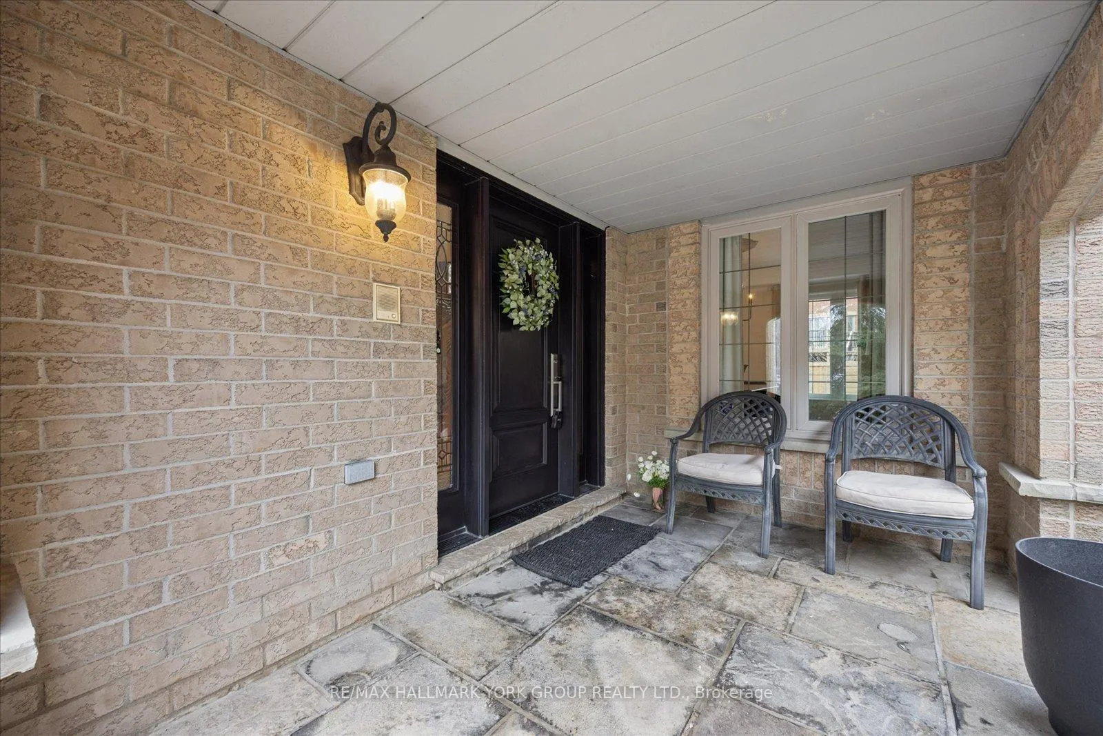 Photo 3 of 123 Brookeview Drive, Aurora, Aurora Highlands — HOMEH