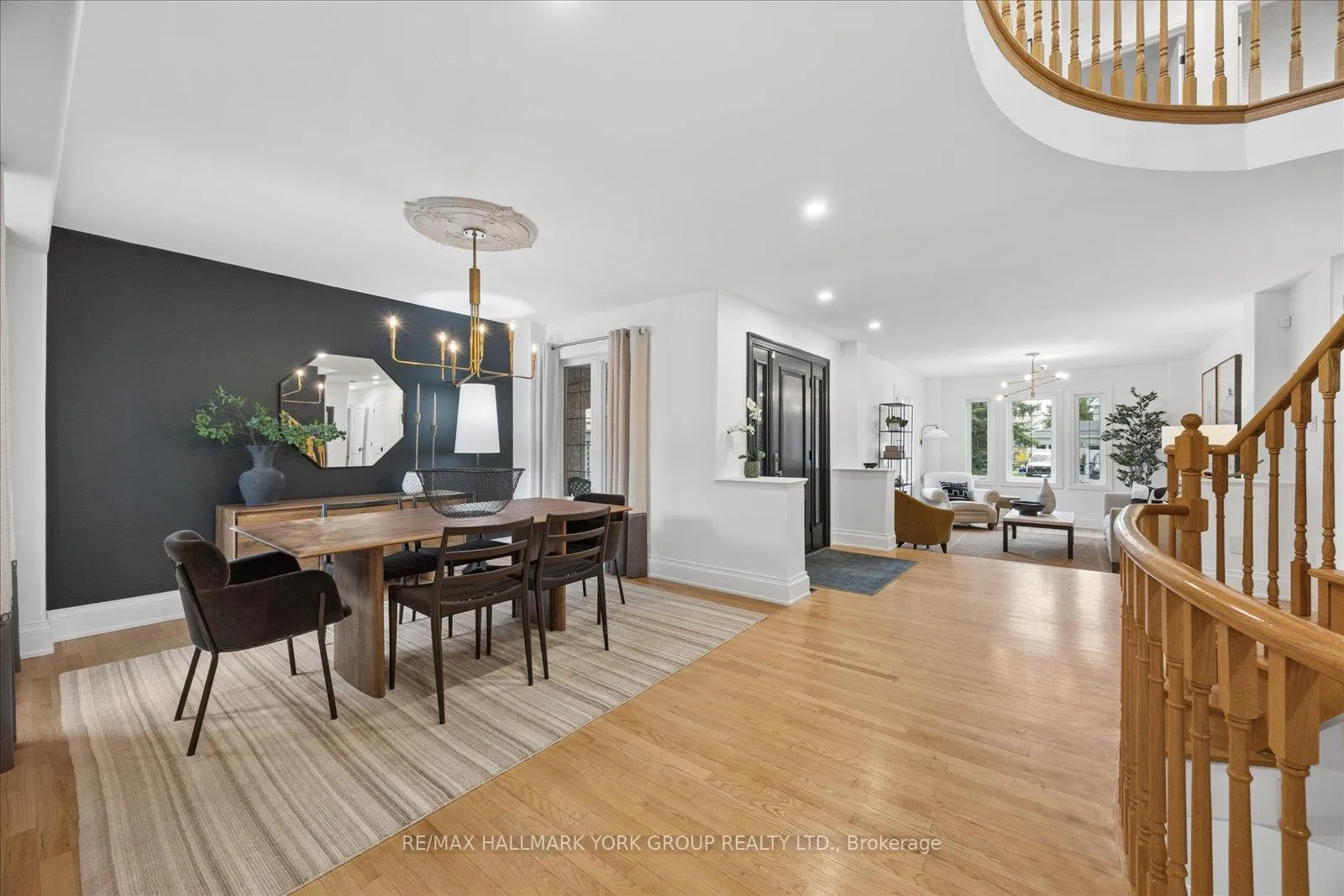 Photo 9 of 123 Brookeview Drive, Aurora, Aurora Highlands — HOMEH