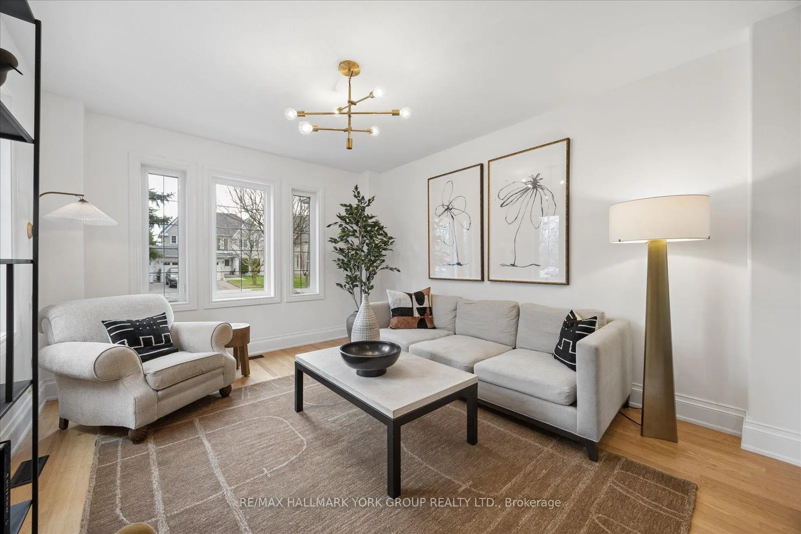 Photo 10 of 123 Brookeview Drive, Aurora, Aurora Highlands — HOMEH