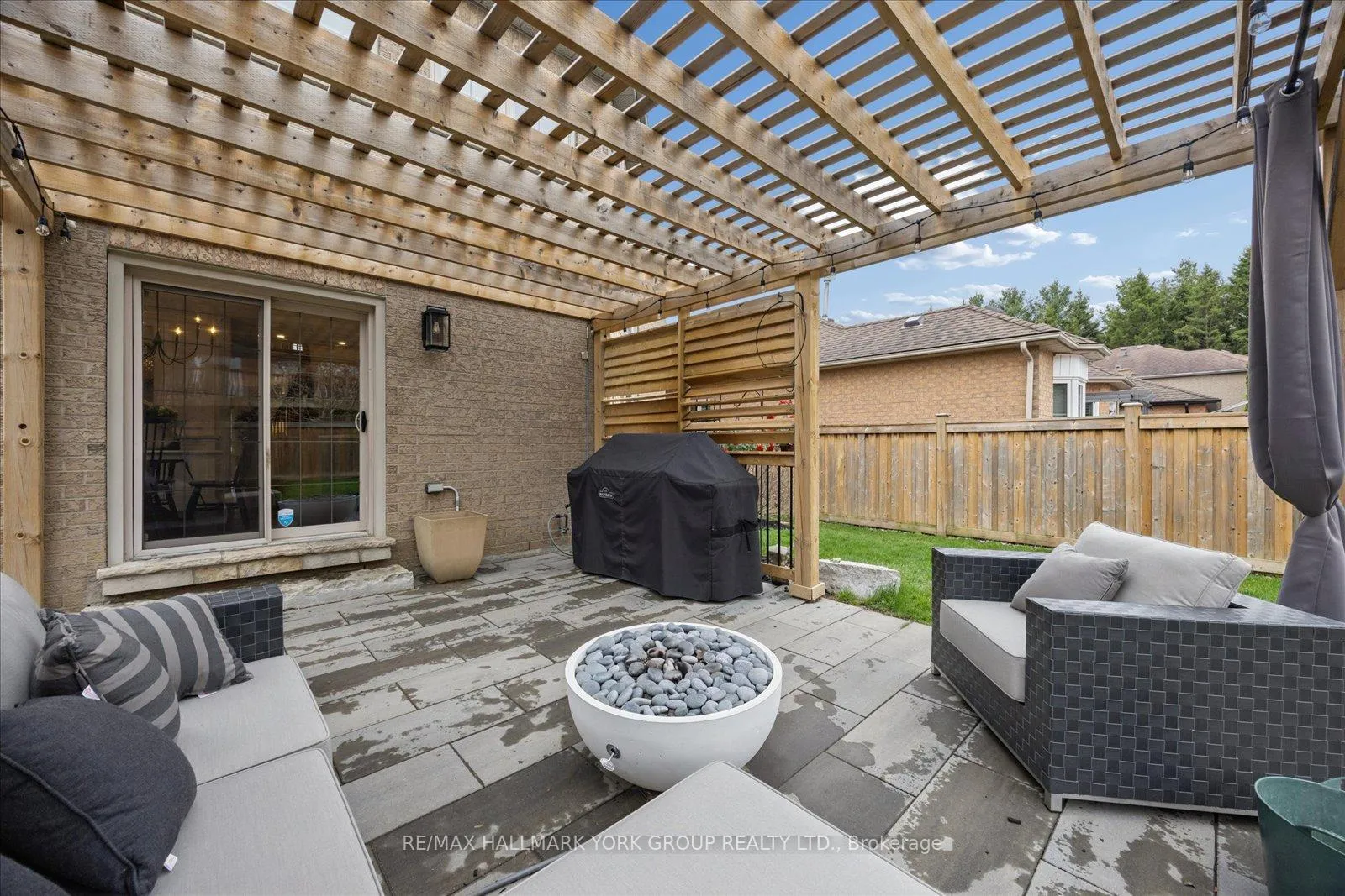 Photo 39 of 123 Brookeview Drive, Aurora, Aurora Highlands — HOMEH