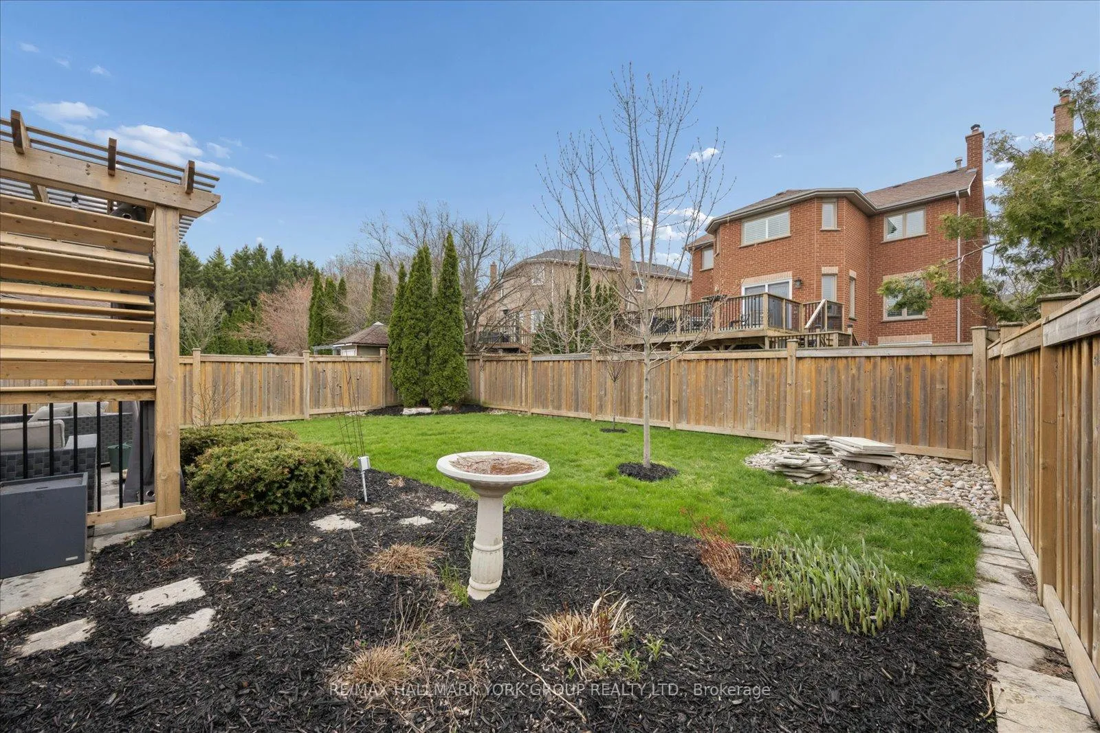 Photo 43 of 123 Brookeview Drive, Aurora, Aurora Highlands — HOMEH