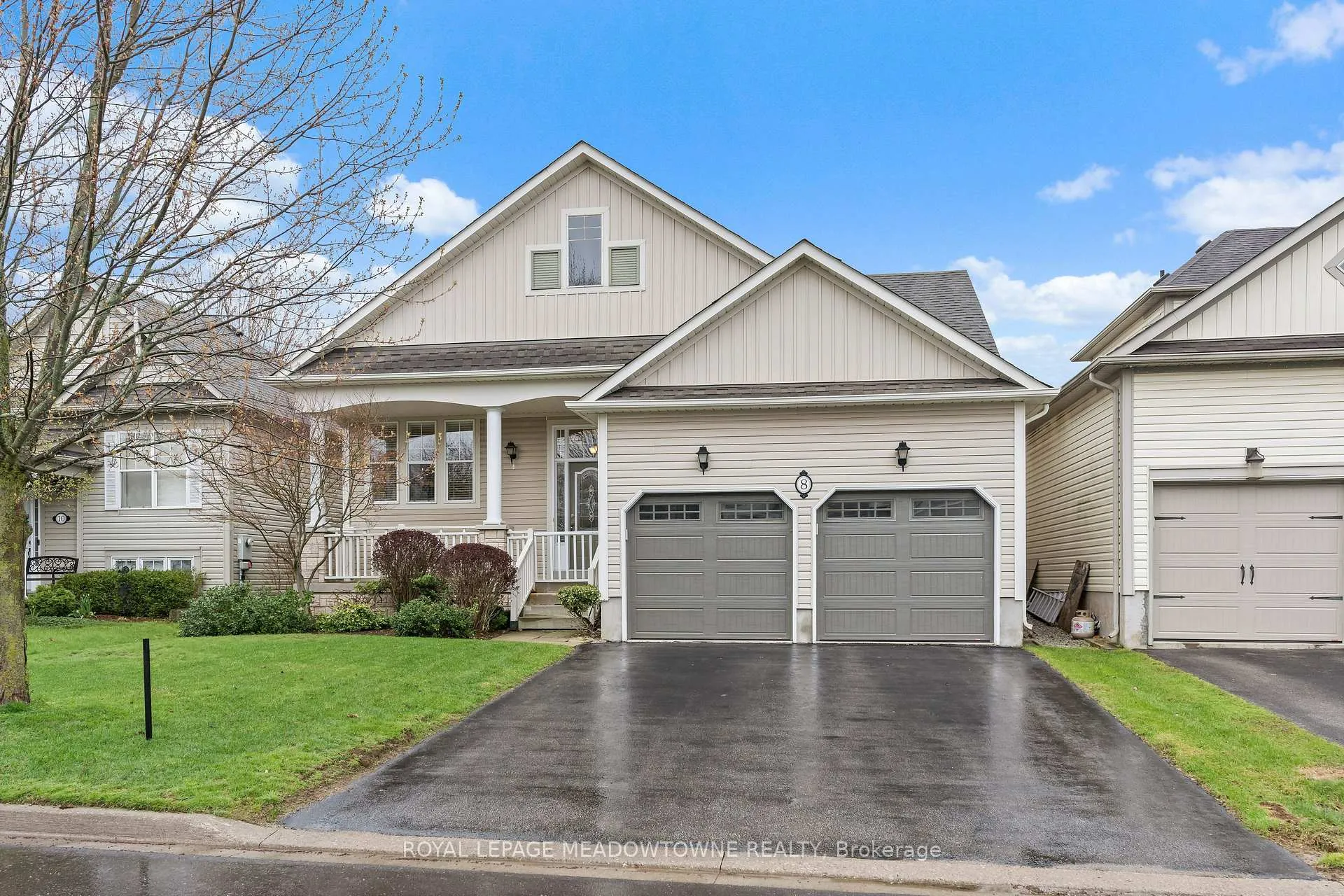Photo 1 of 8 Bonnette Street, Halton Hills, Acton — HOMEH