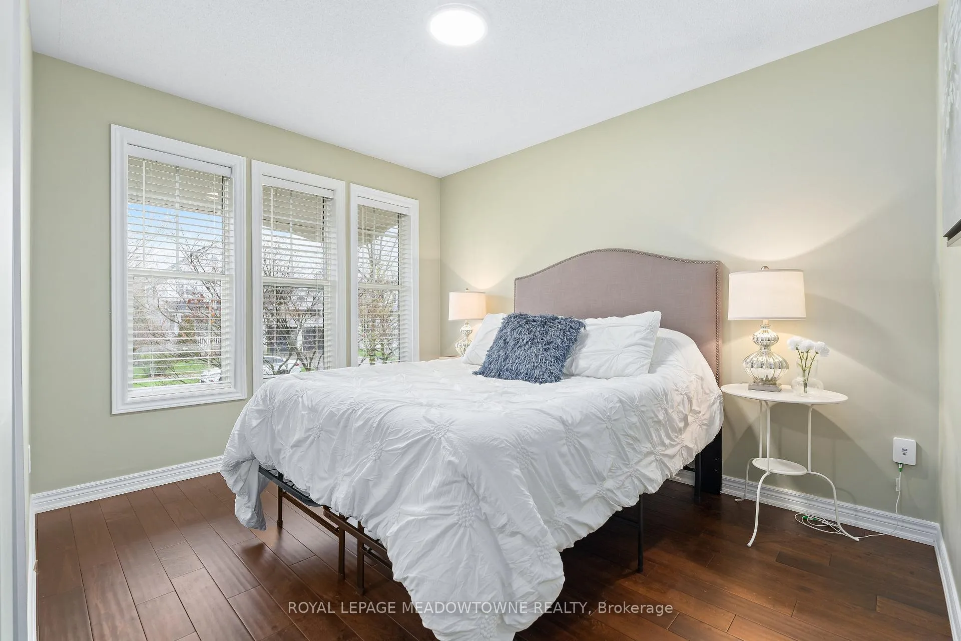 Photo 22 of 8 Bonnette Street, Halton Hills, Acton — HOMEH