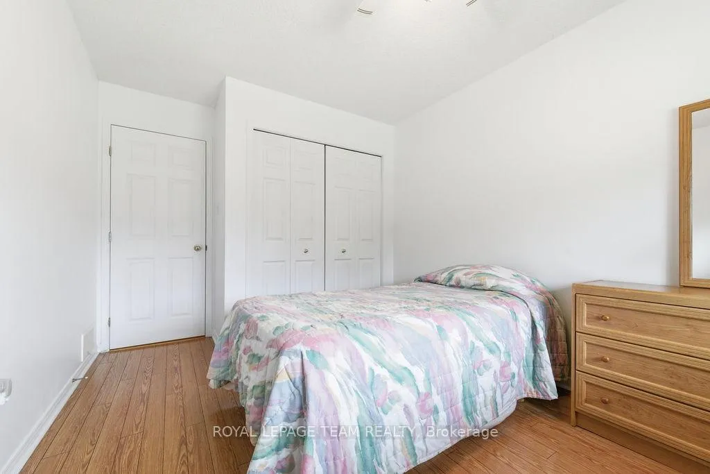 Photo 18 of 205 Renfrew Avenue W, Renfrew — HOMEH